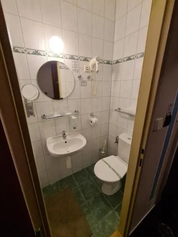 Toilet, Bathroom in Brioni Boutique Hotel 4*