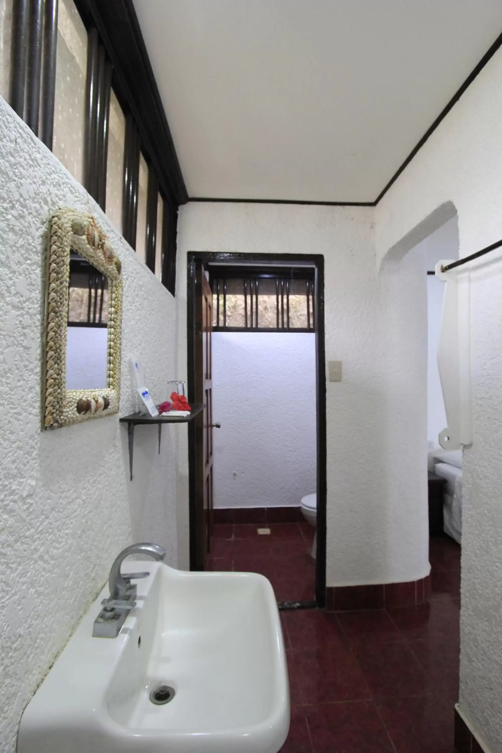 Bathroom in Discovery Island Resort