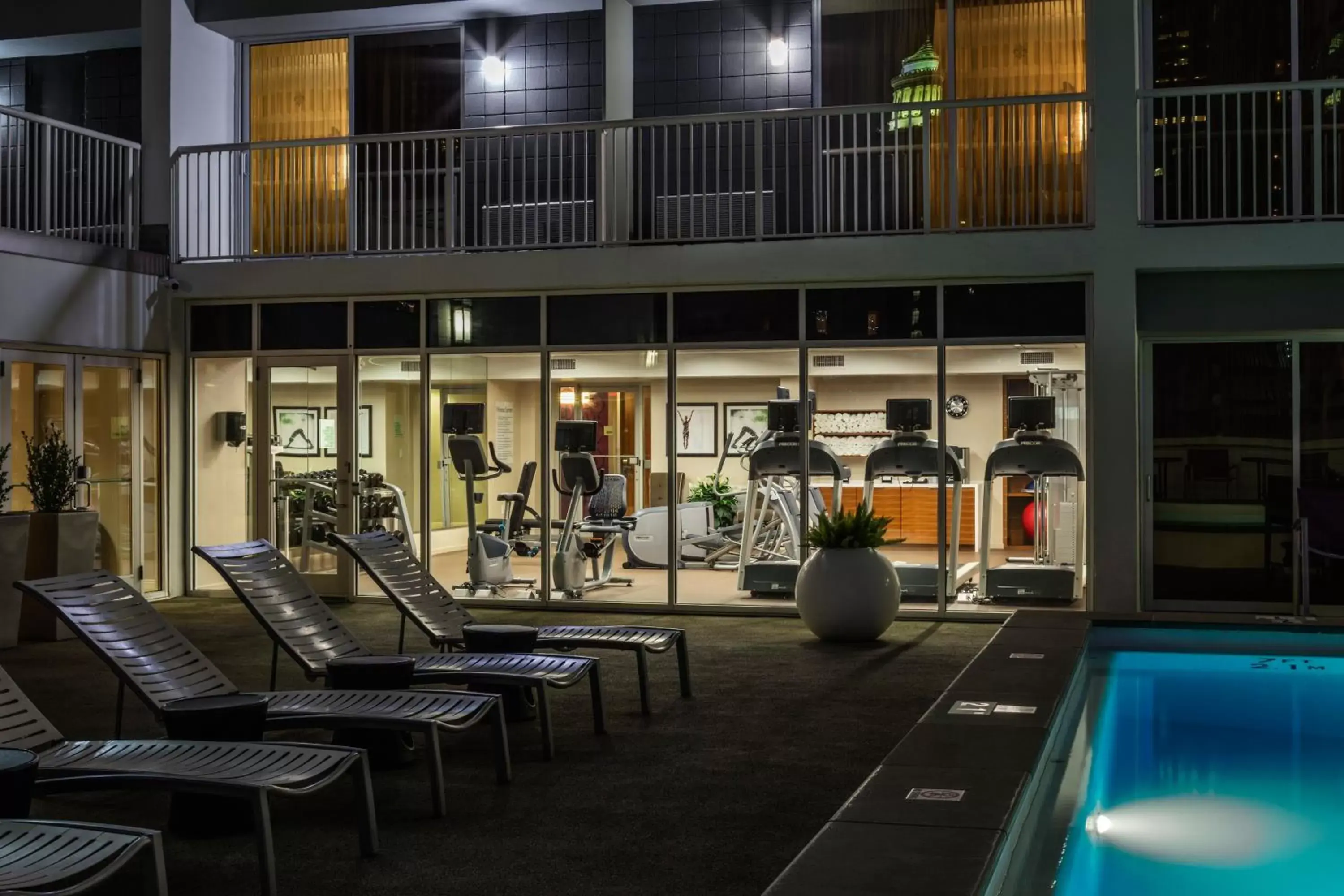 Spa and wellness centre/facilities, Swimming Pool in Holiday Inn New Orleans-Downtown Superdome, an IHG Hotel