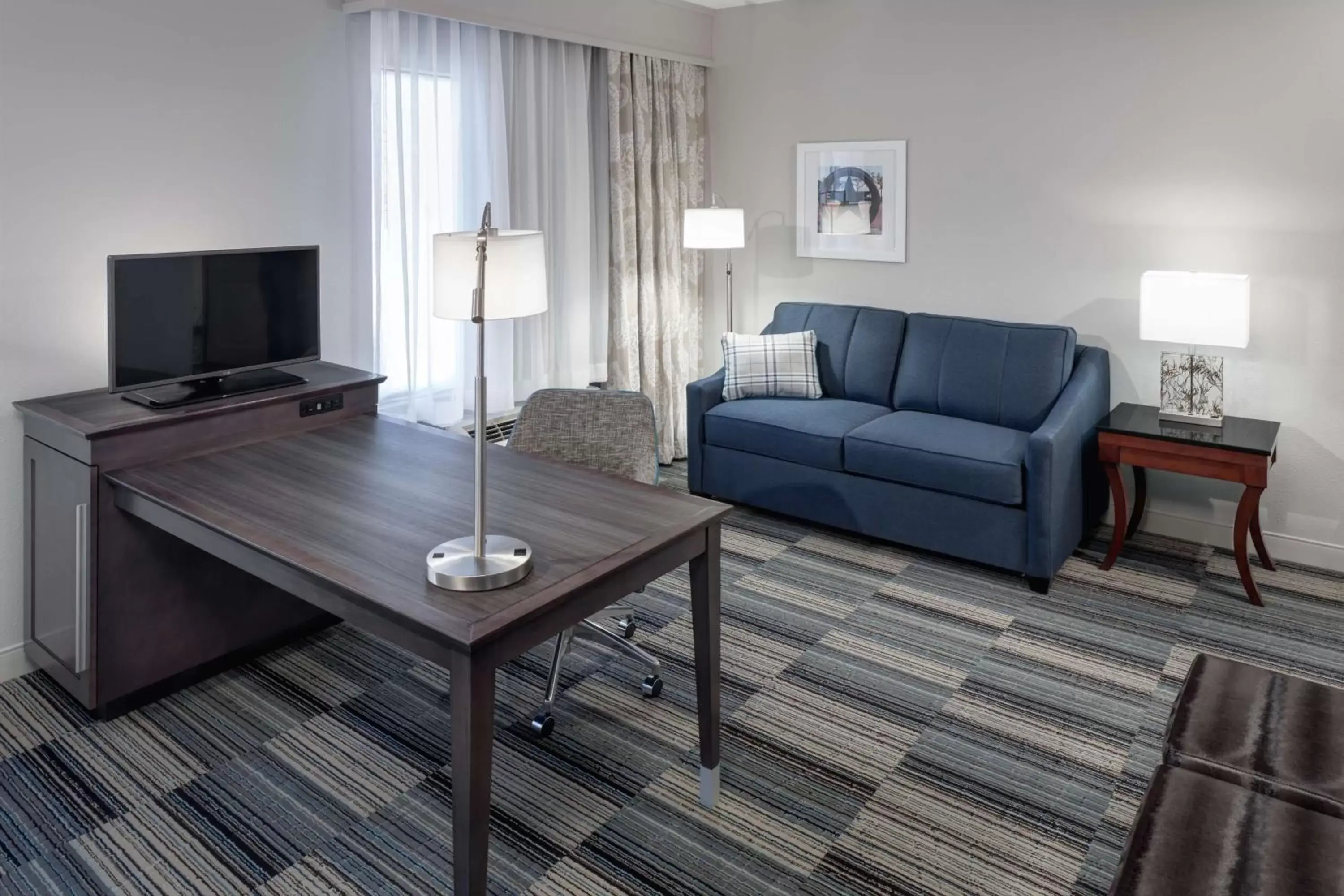 Living room, Seating Area in Hampton Inn & Suites Ft. Worth-Burleson