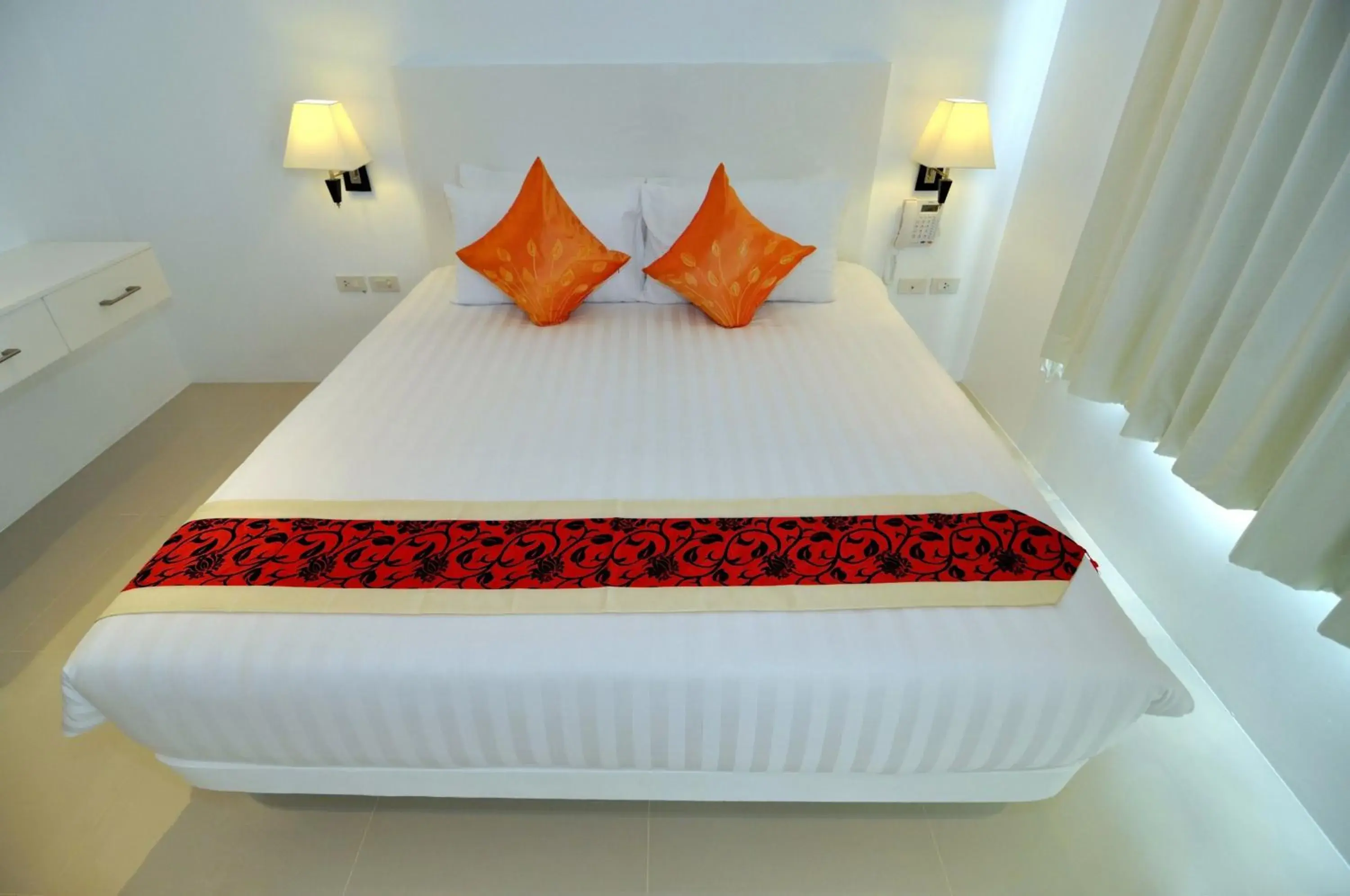 Bed in Grand Sunset Hotel Phuket Bed in Grand Sunset Hotel Phuket