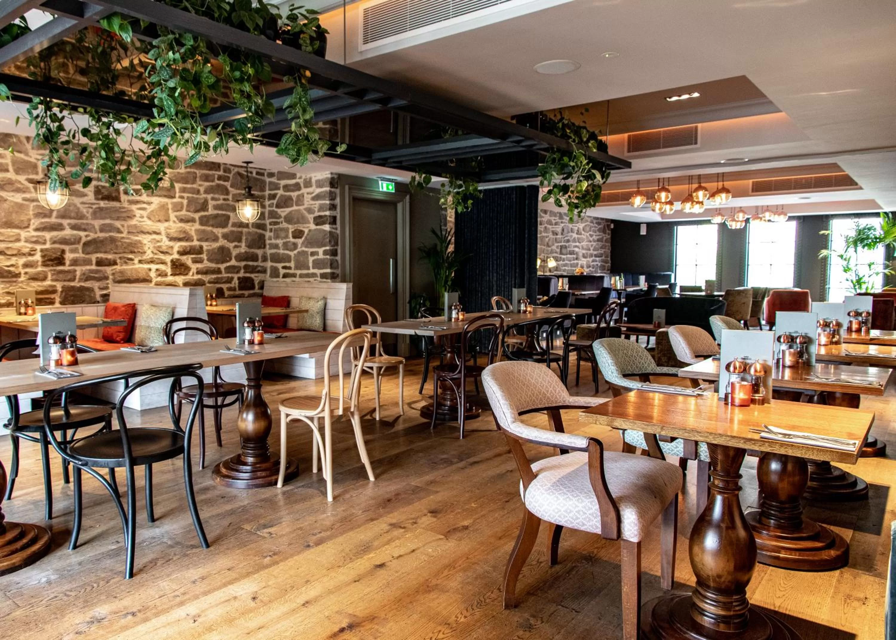 Restaurant/places to eat in The Raeburn