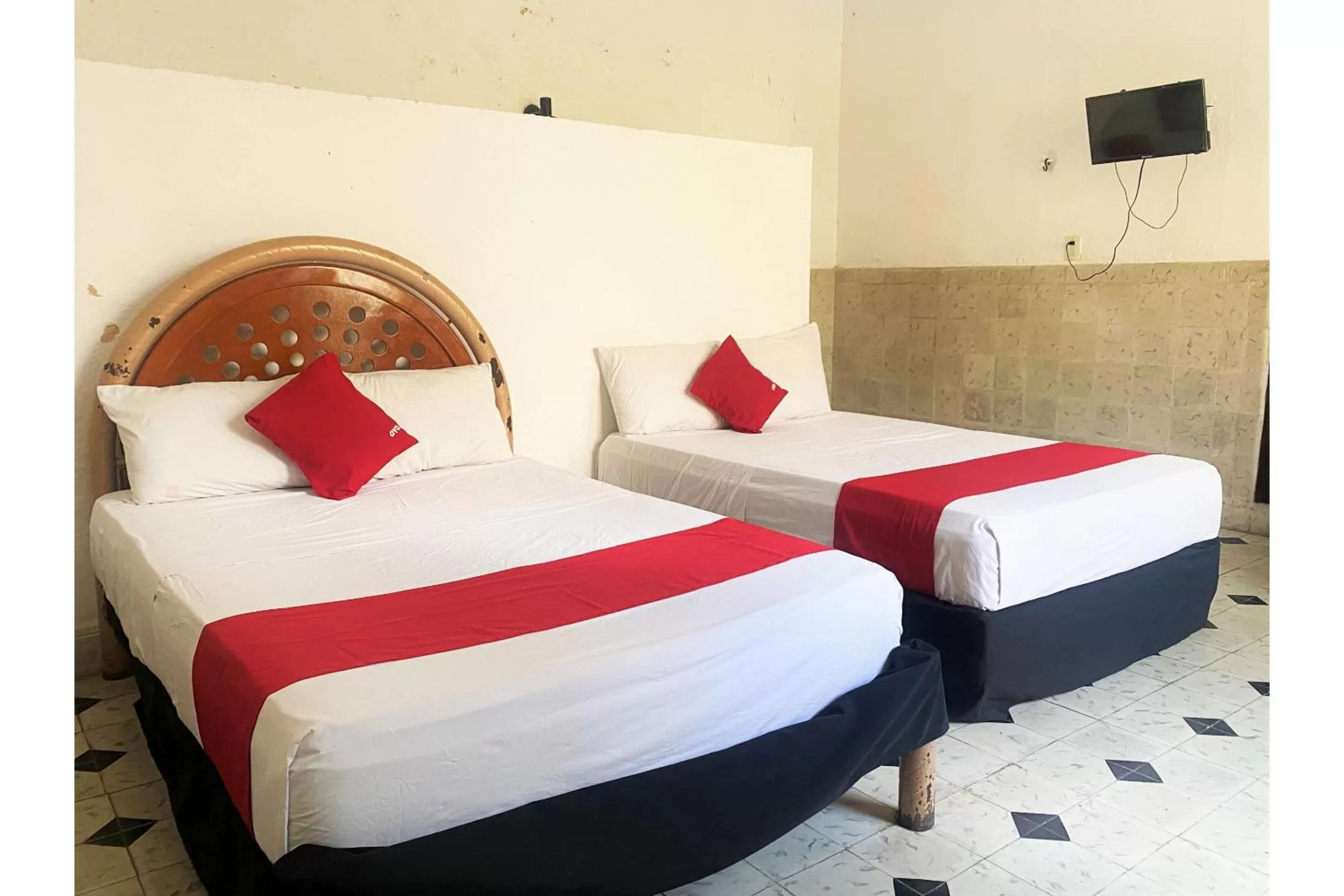 Bedroom, Bed in OYO Posada Espinosa, Mérida, Parque de Santa Ana