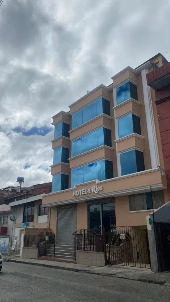 Property Building in HOTEL 4 RIOS