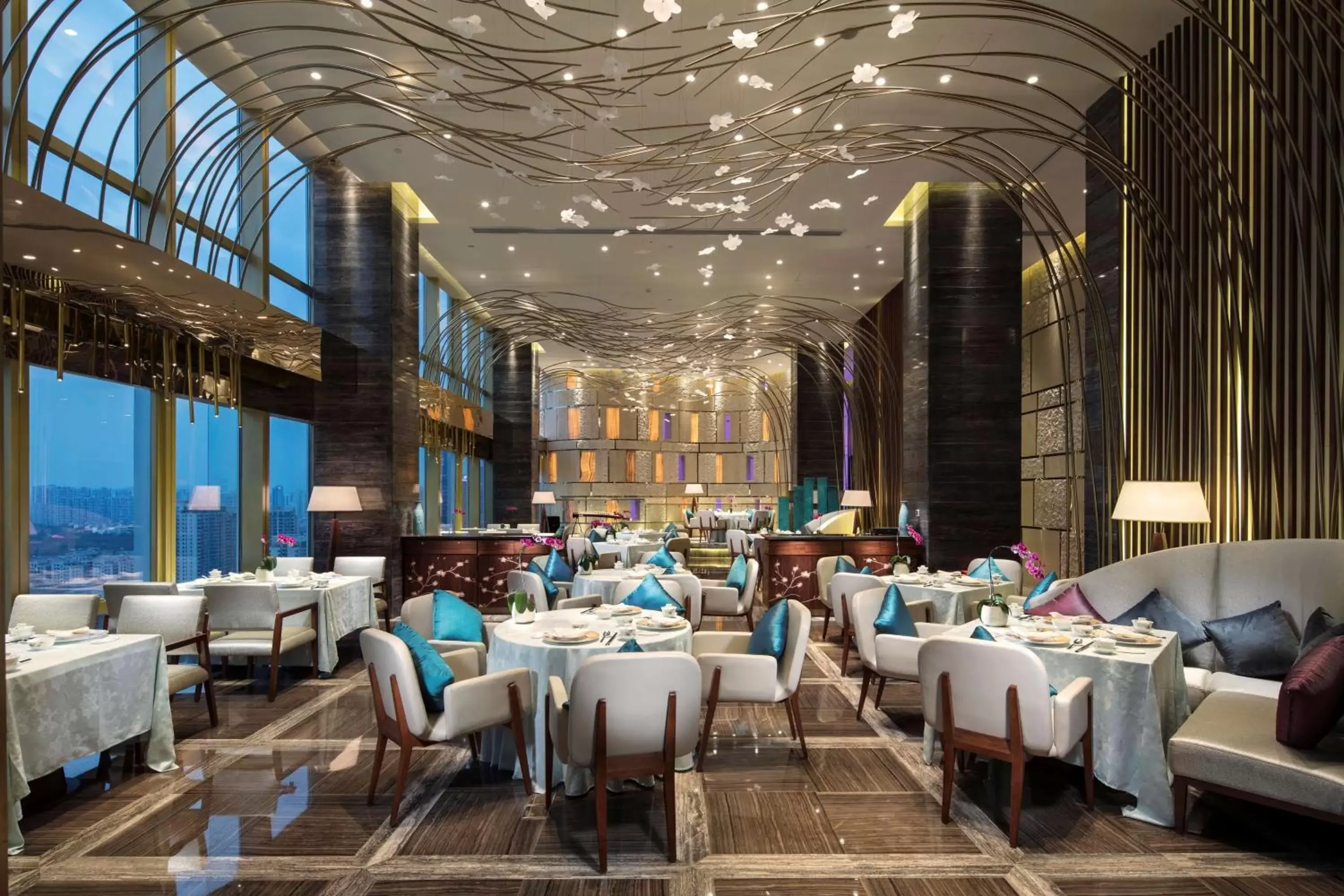 Restaurant/Places to Eat in Hilton Shenzhen Futian, Metro Station at Hotel Front Door, Close to Futian Convention & Exhibition Center