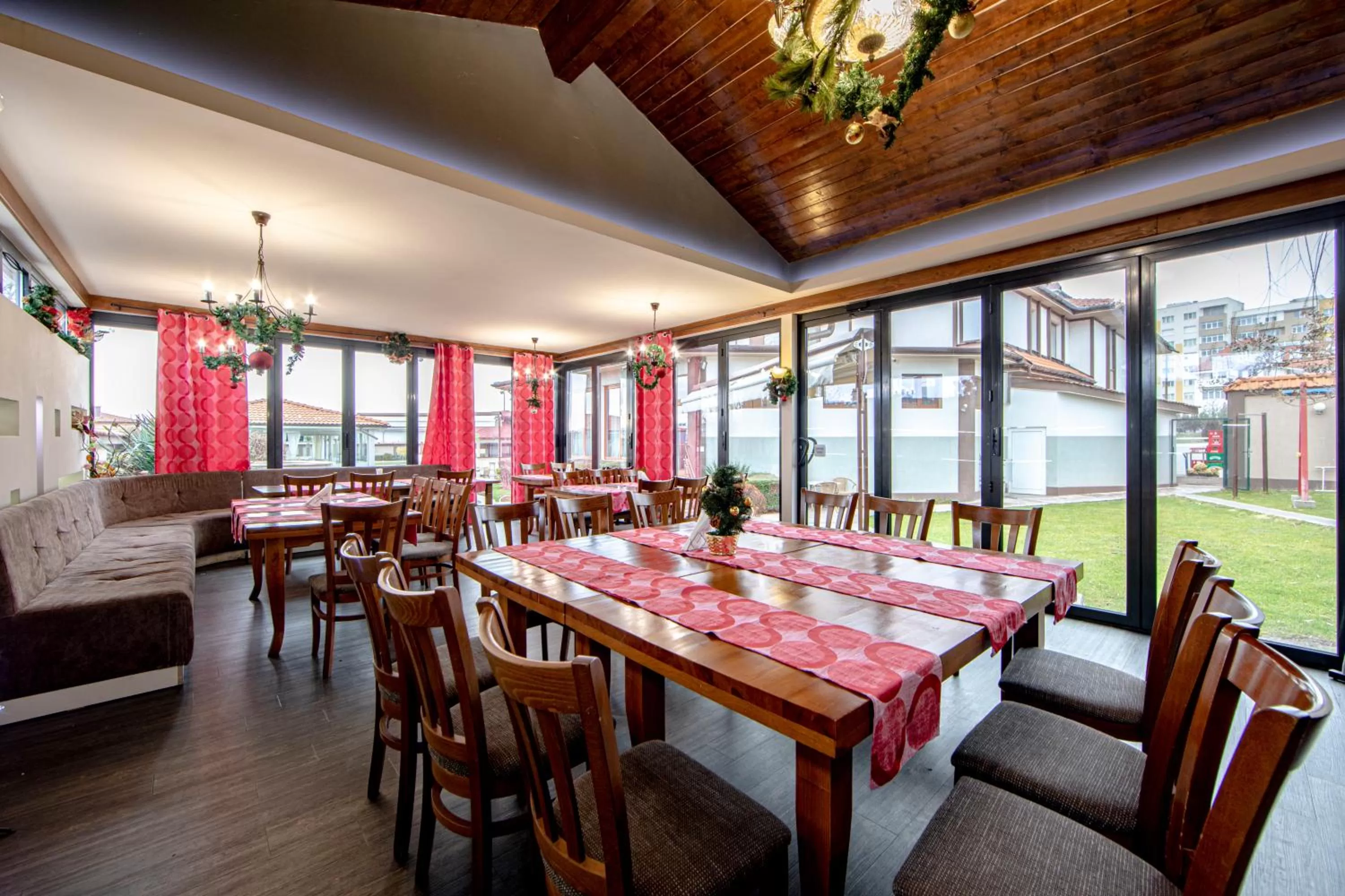 Restaurant/places to eat in Spa Hotel Ezeretz Blagoevgrad