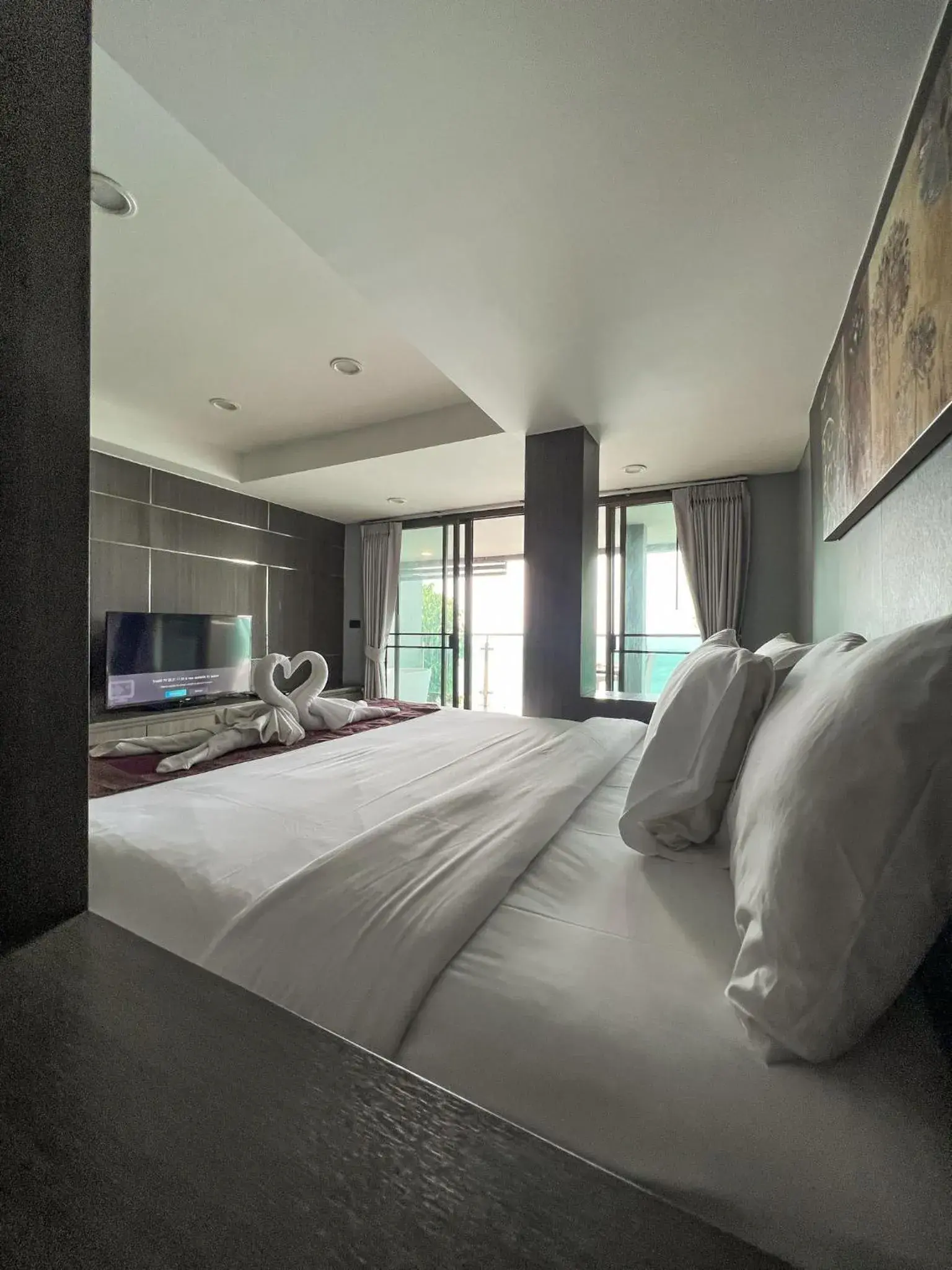 Bed in Cliff Lanta Suite-Koh Lanta Krabi