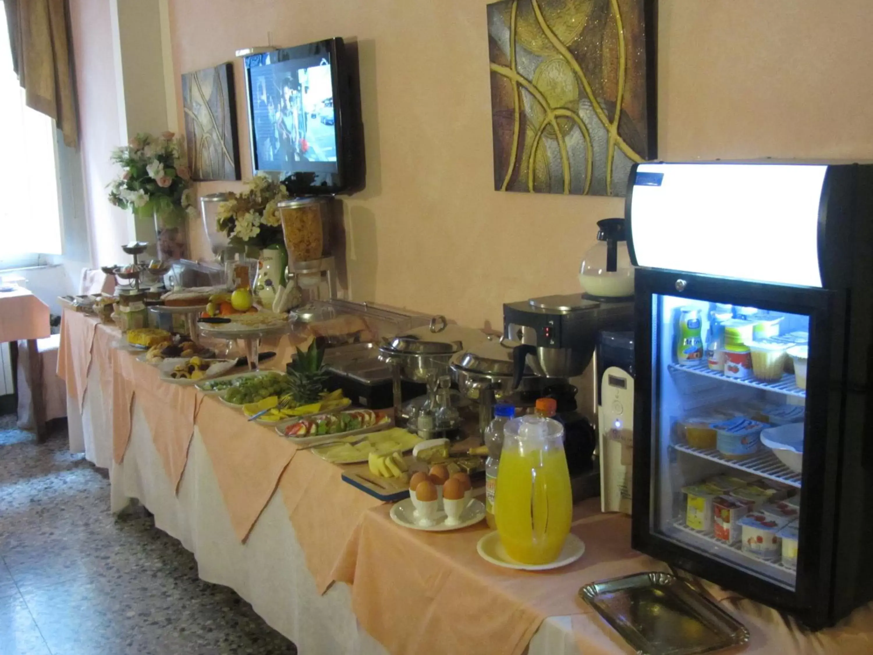 Buffet breakfast in Relais Centro Storico