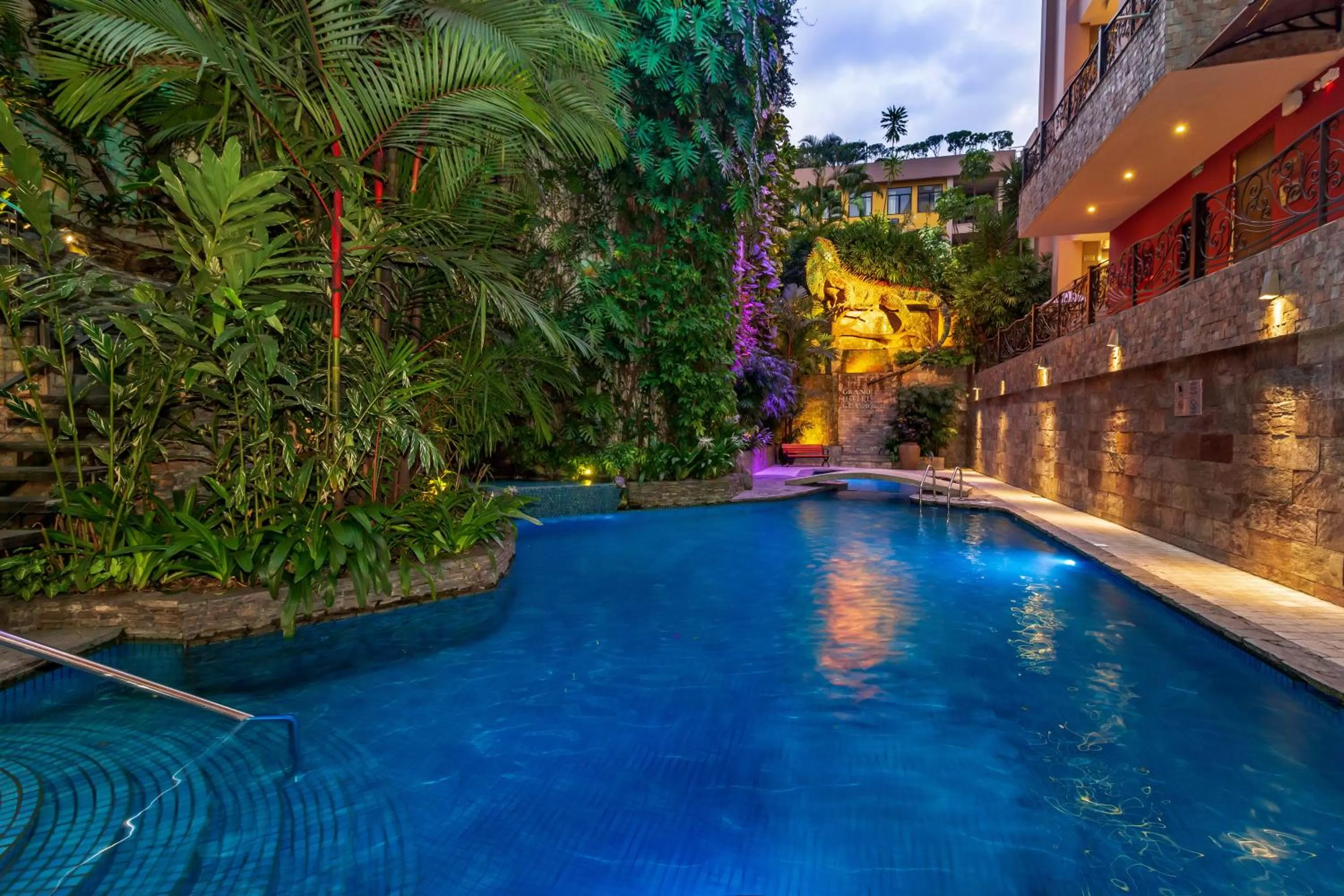 Garden in Grand Hotel Guayaquil, an Ascend Collection Hotel