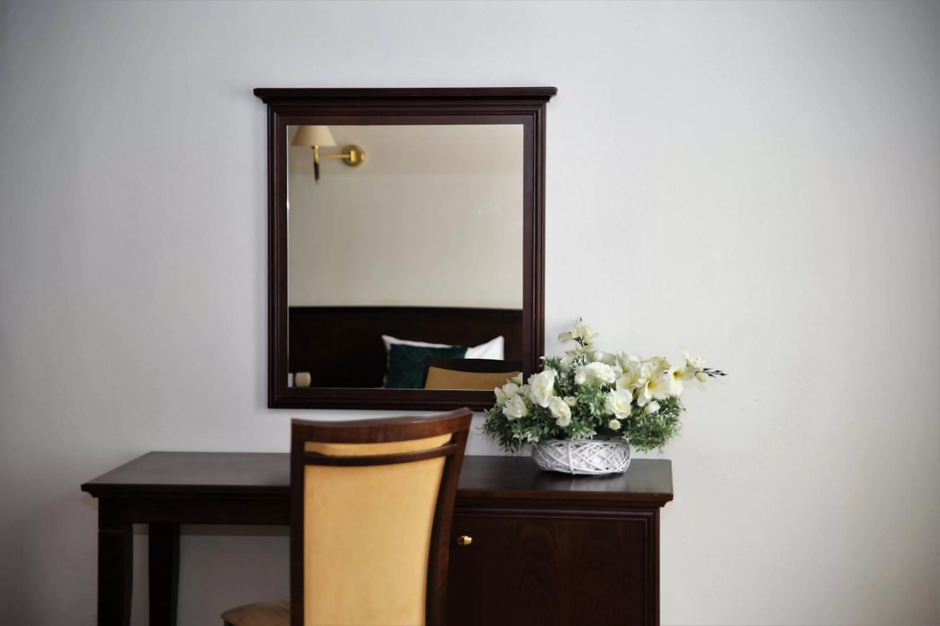 Decorative detail, TV/Entertainment Center in Prudentia Residence Qulturalna