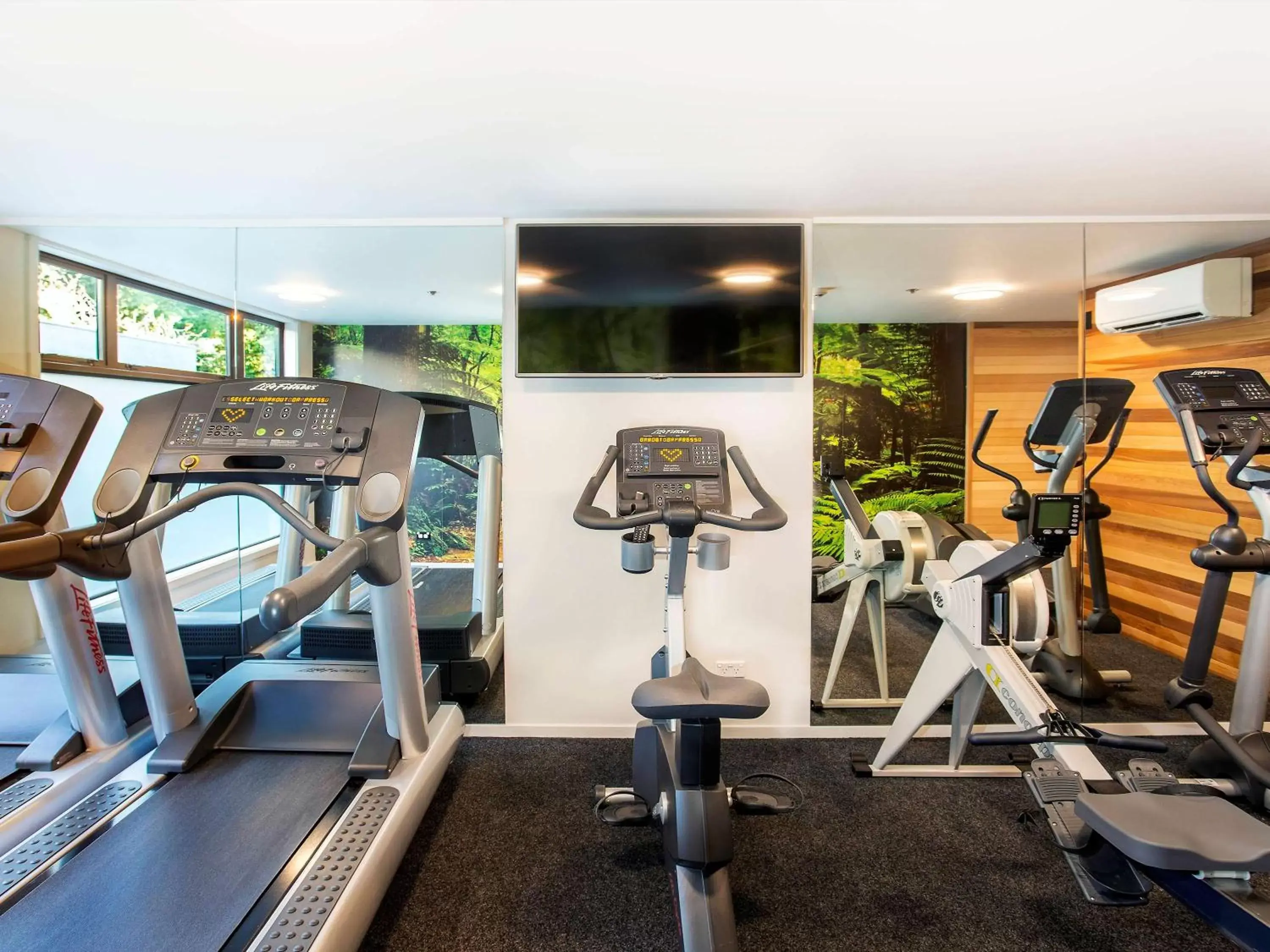 On site, Fitness Center/Facilities in Novotel Queenstown Lakeside