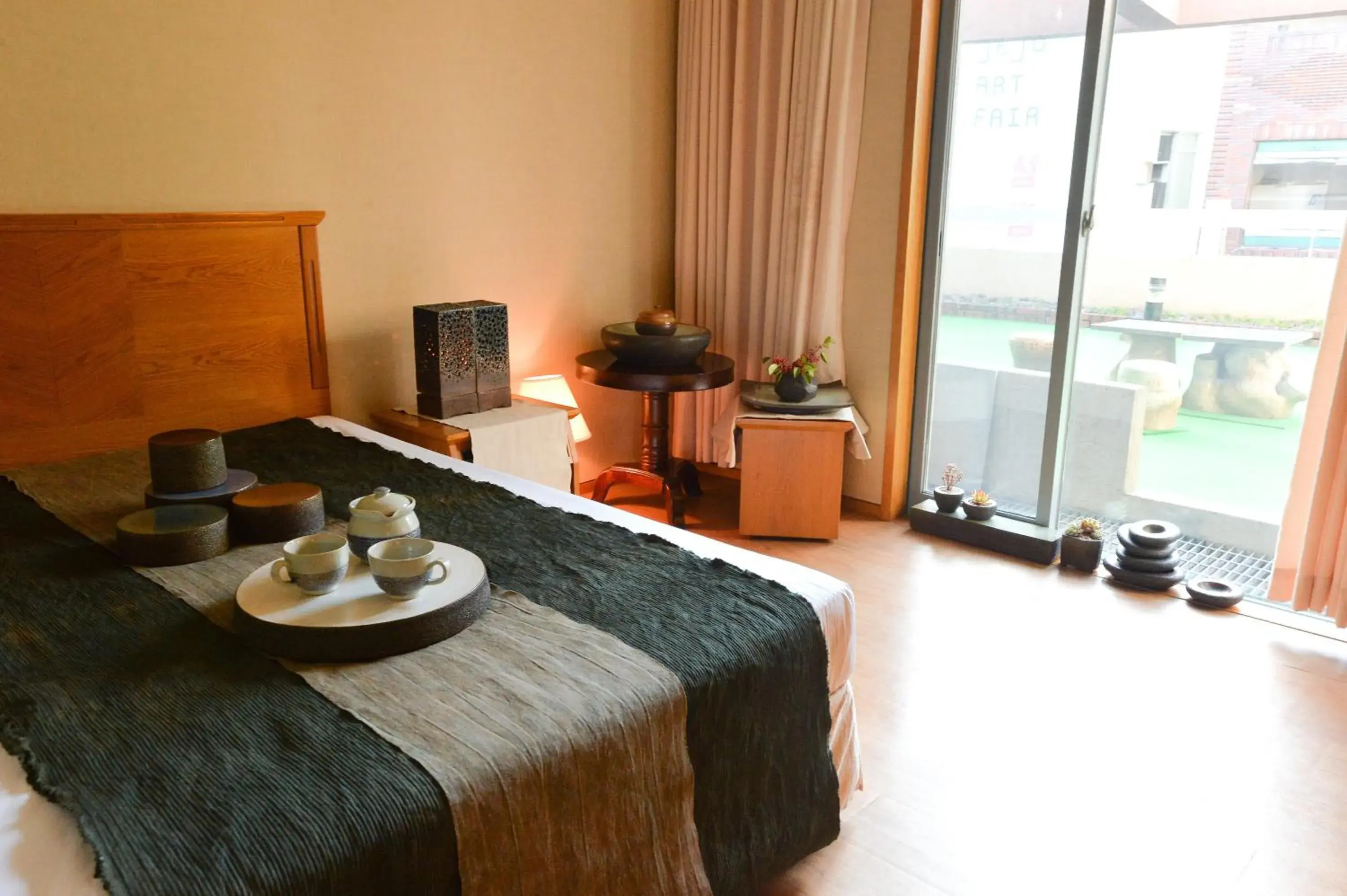 Bedroom in Hotel Daedong