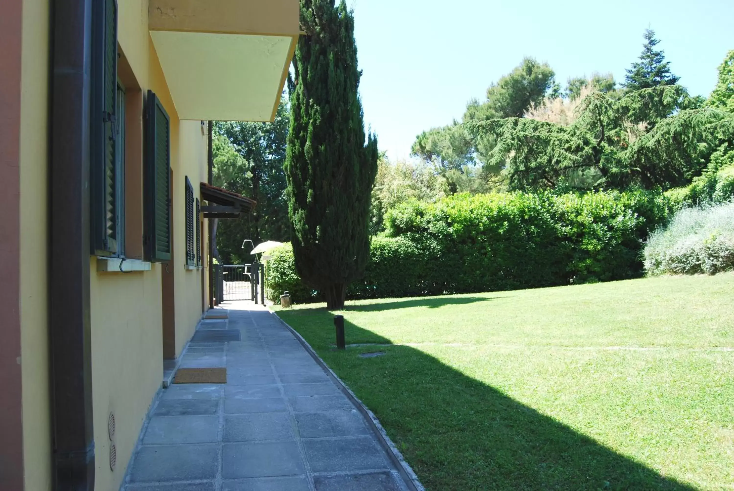 Facade/entrance, Garden in Residenze Al Colle Dei Pini