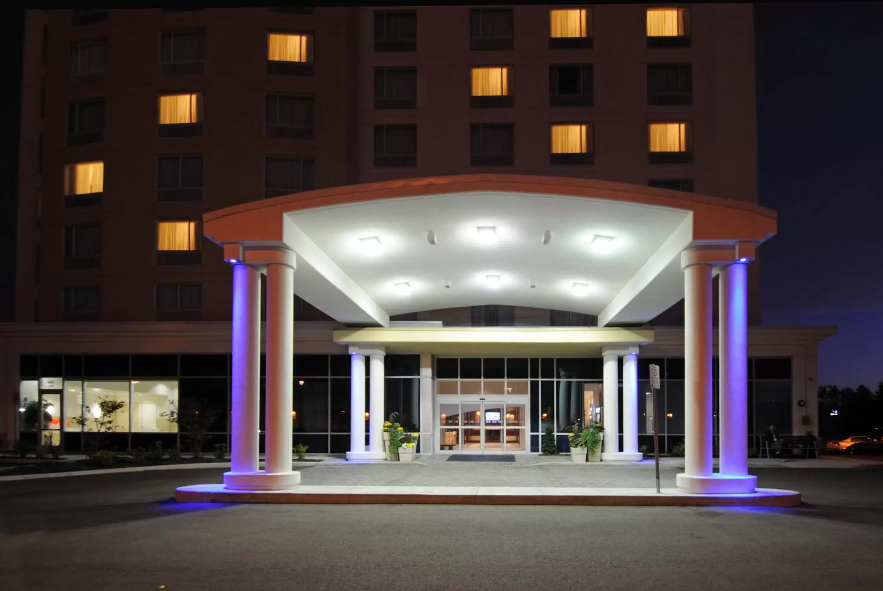 Property building in Holiday Inn Express Hotel & Suites Toronto - Markham, an IHG Hotel