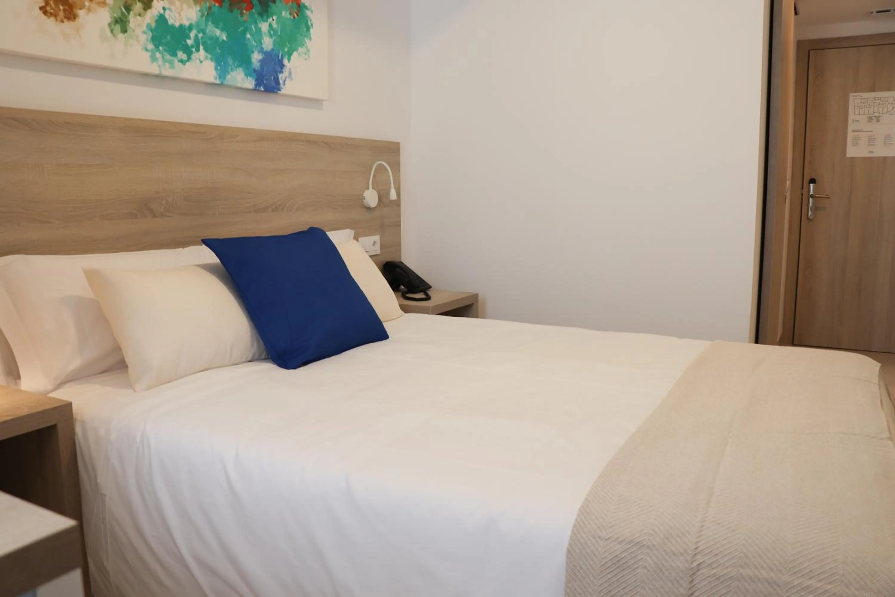 Bed in Hotel Sunna Benicassim