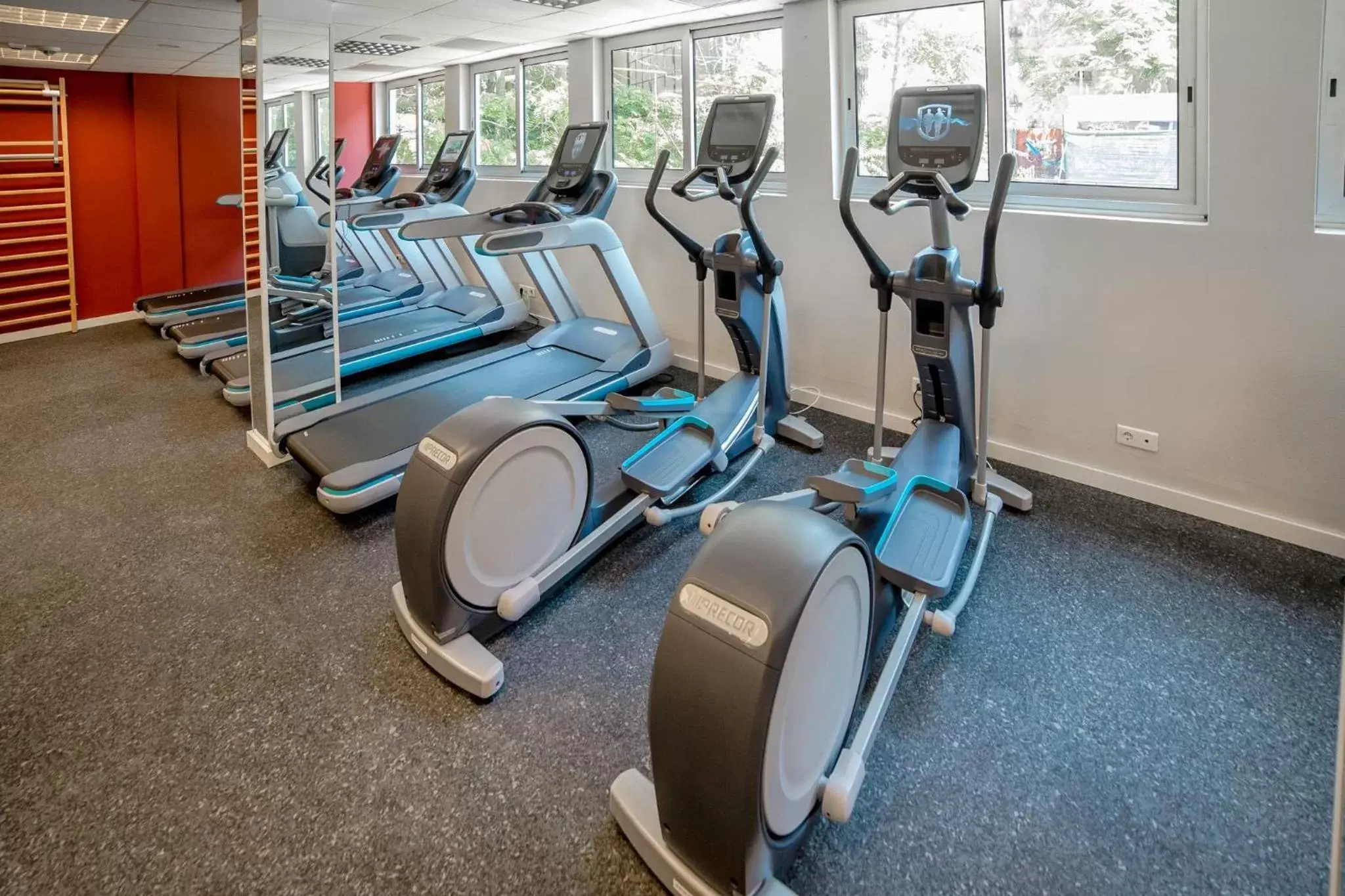 Fitness centre/facilities, Fitness Center/Facilities in InterContinental Athenee Palace Bucharest, an IHG Hotel