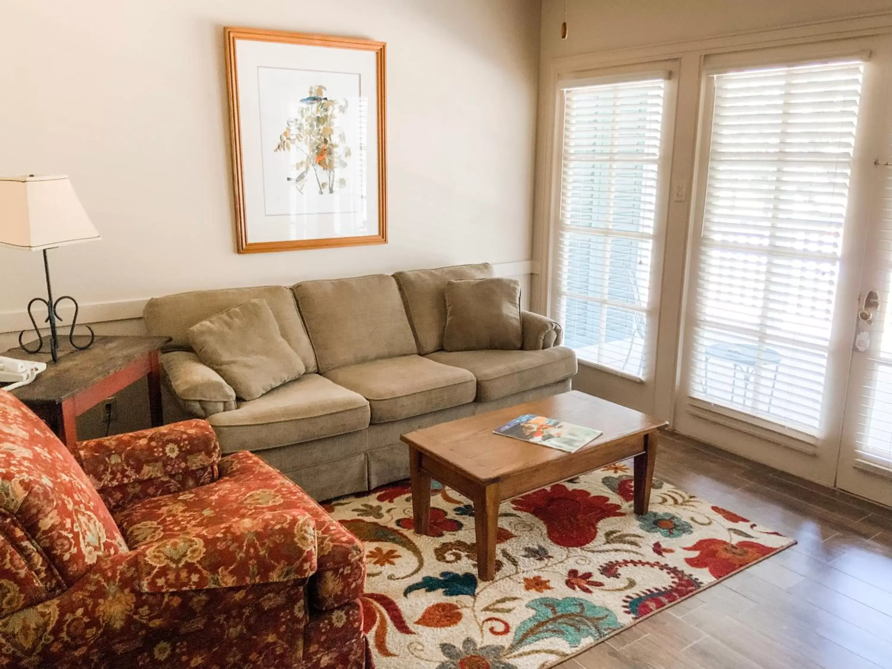 Living room, Seating Area in The Lodge at The Bluffs