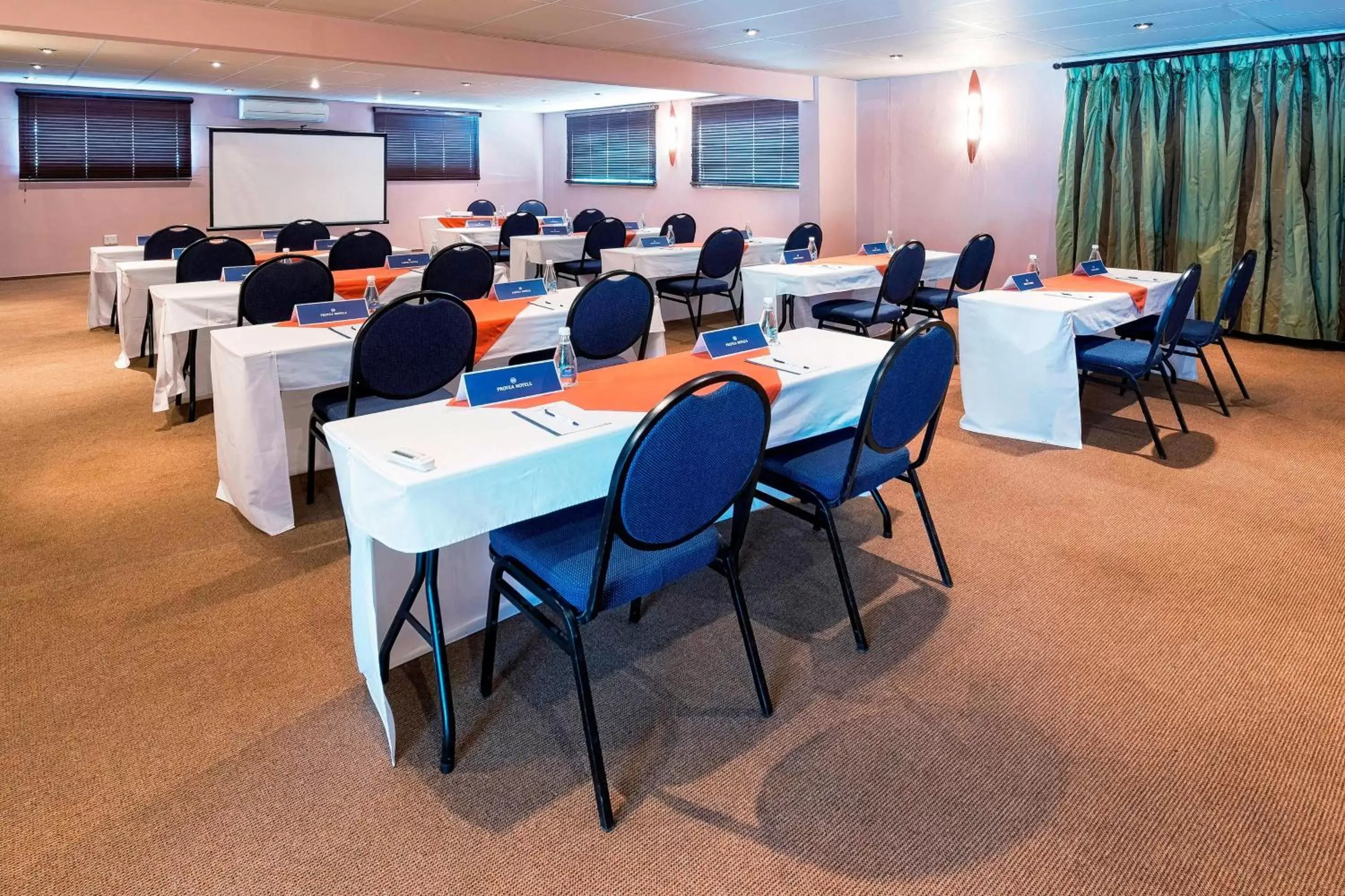 Meeting/conference room in Protea Hotel by Marriott Zambezi River Lodge