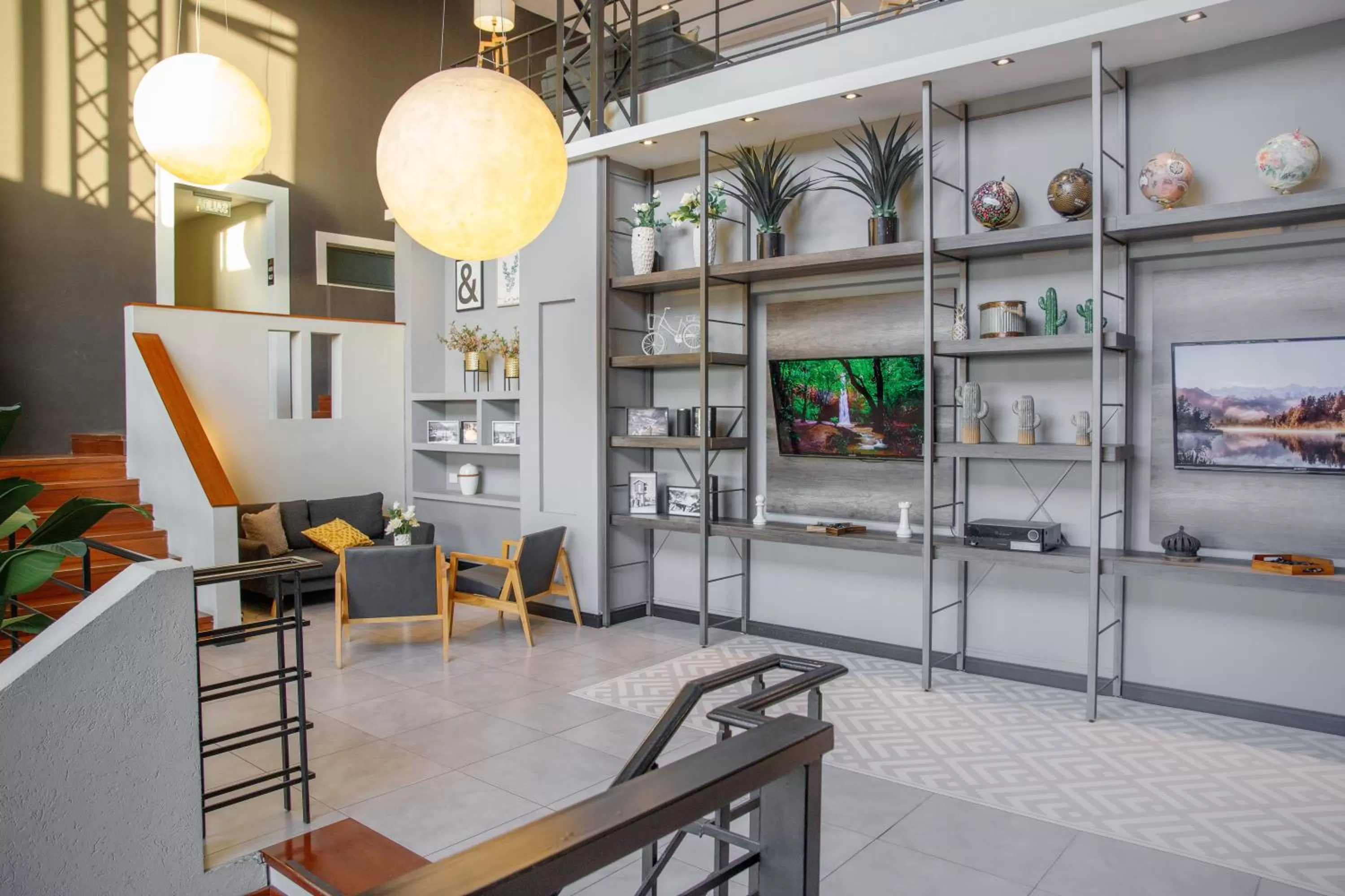 Lobby or reception in Pinares Panorama Suites, Spa & Convention Center