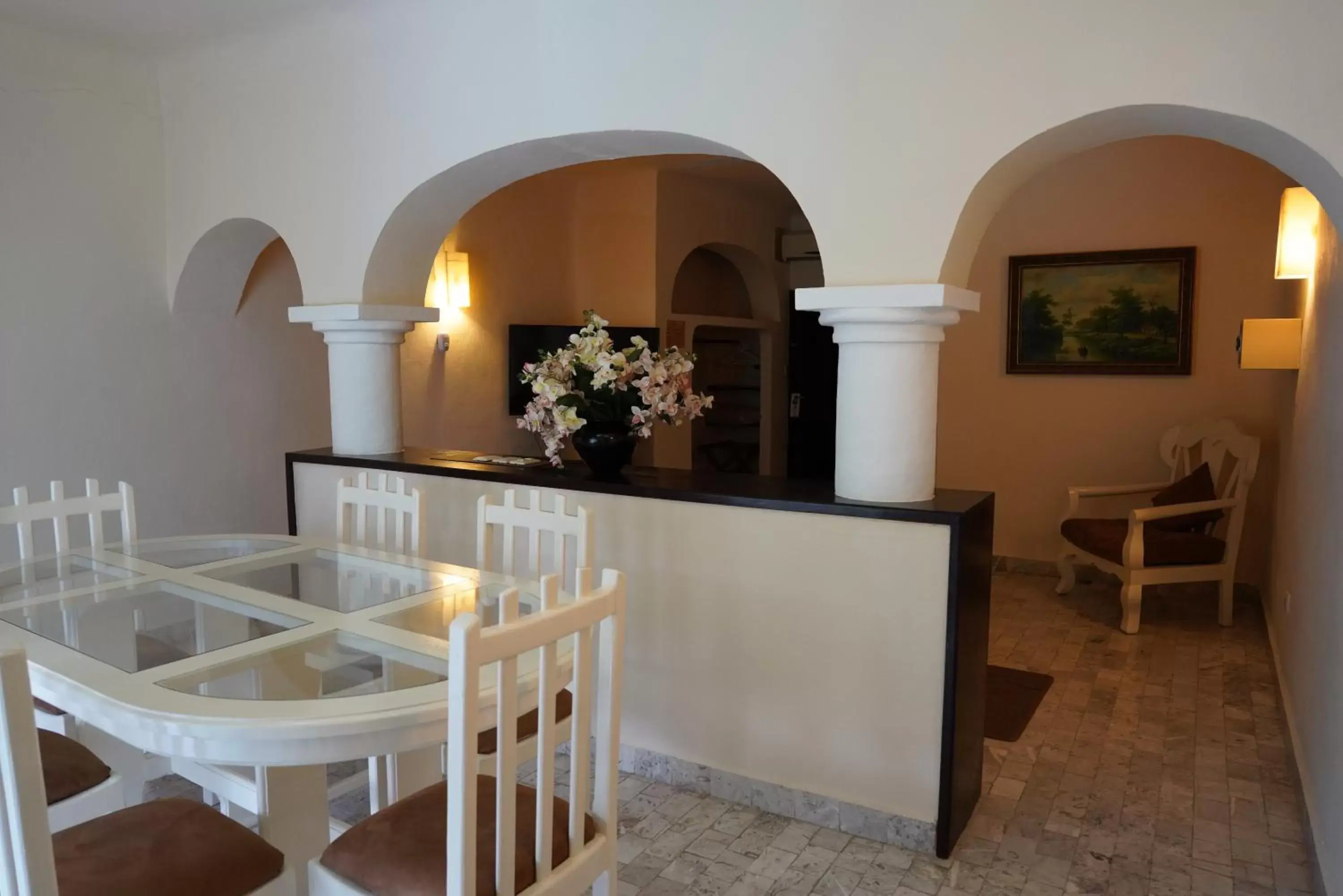 Dining Area in Villablanca Garden Beach Hotel