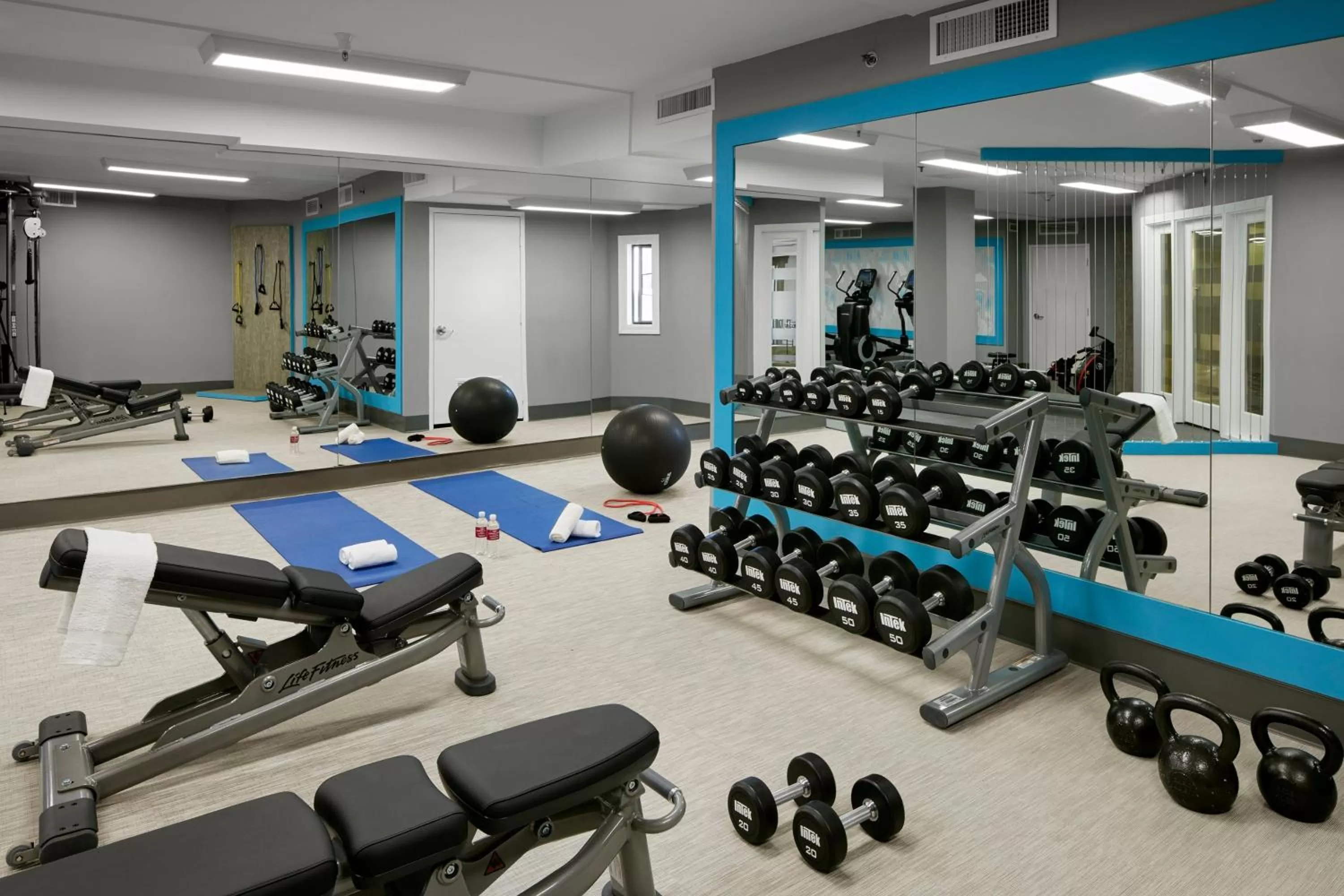 Fitness centre/facilities in Crowne Plaza Cabana Hotel by IHG