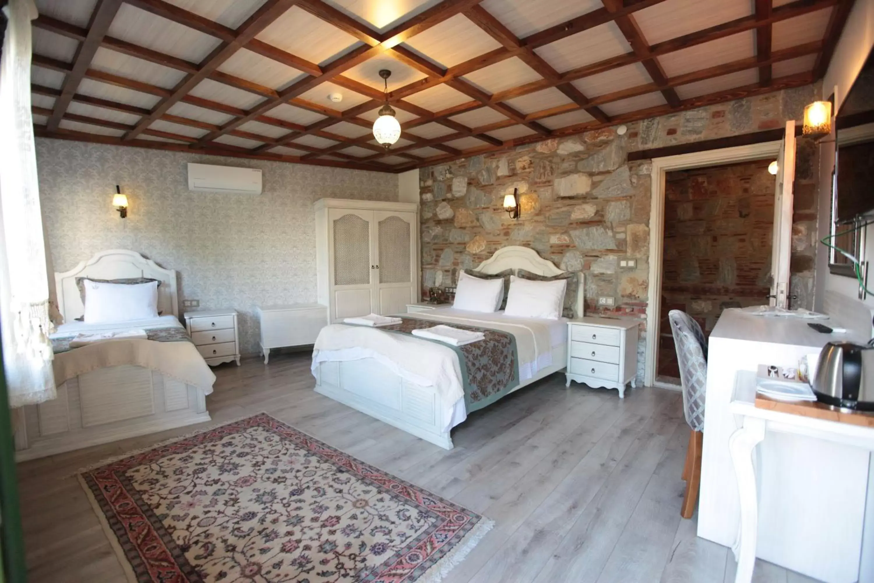 Bed in Celsus Boutique Hotel