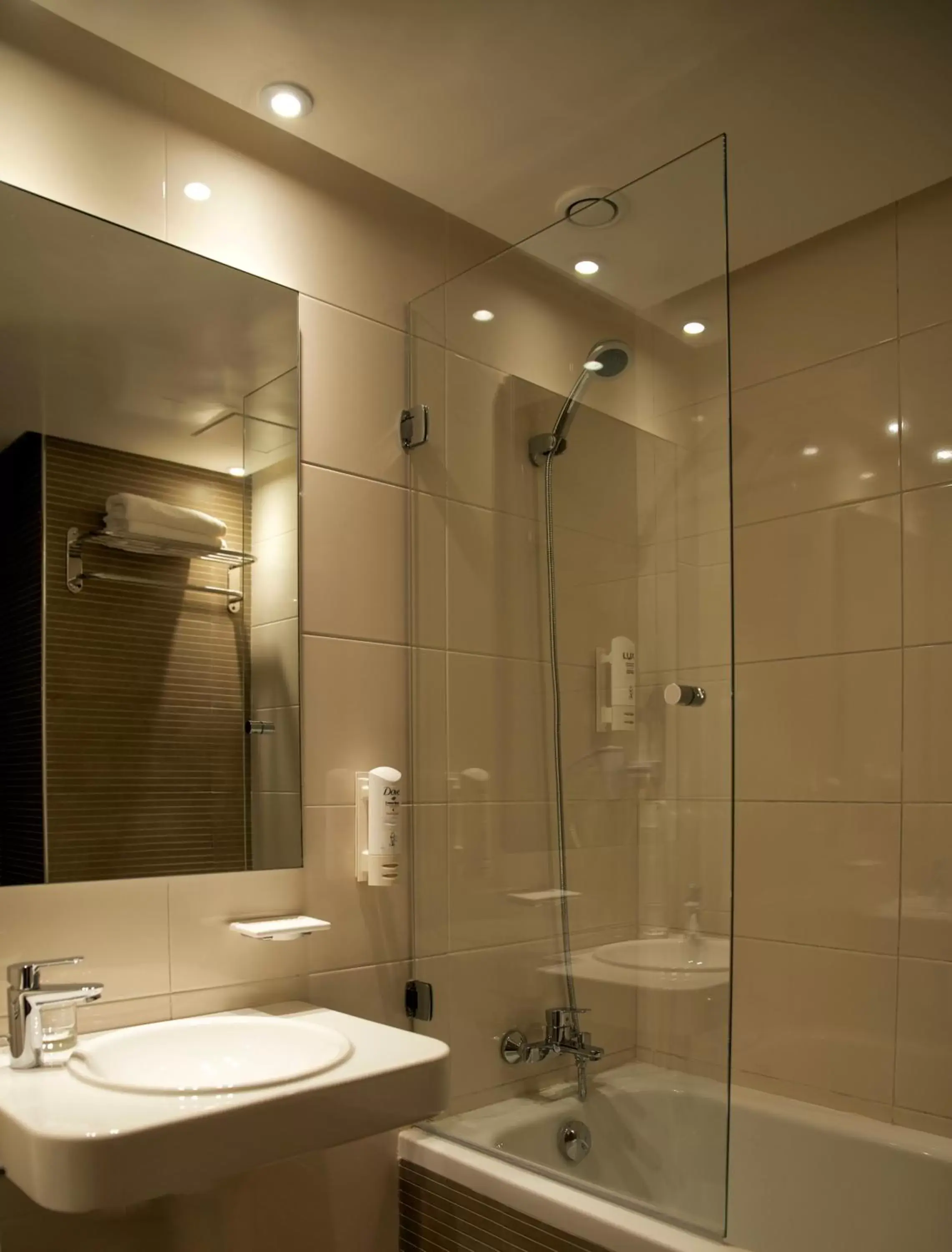 Shower, Bathroom in ONOMO Hotel Rabat Terminus