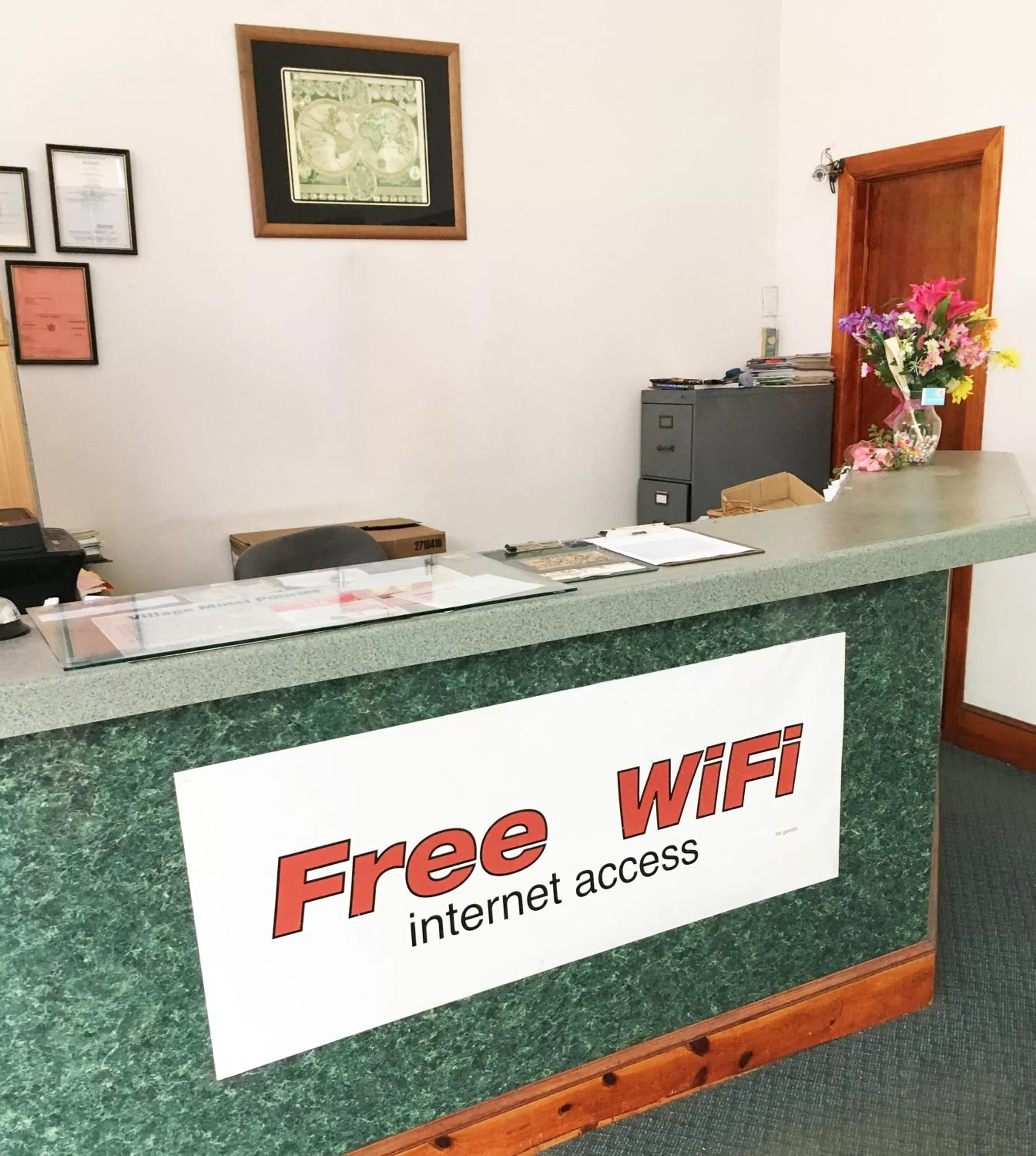 Lobby or reception in Village Motel