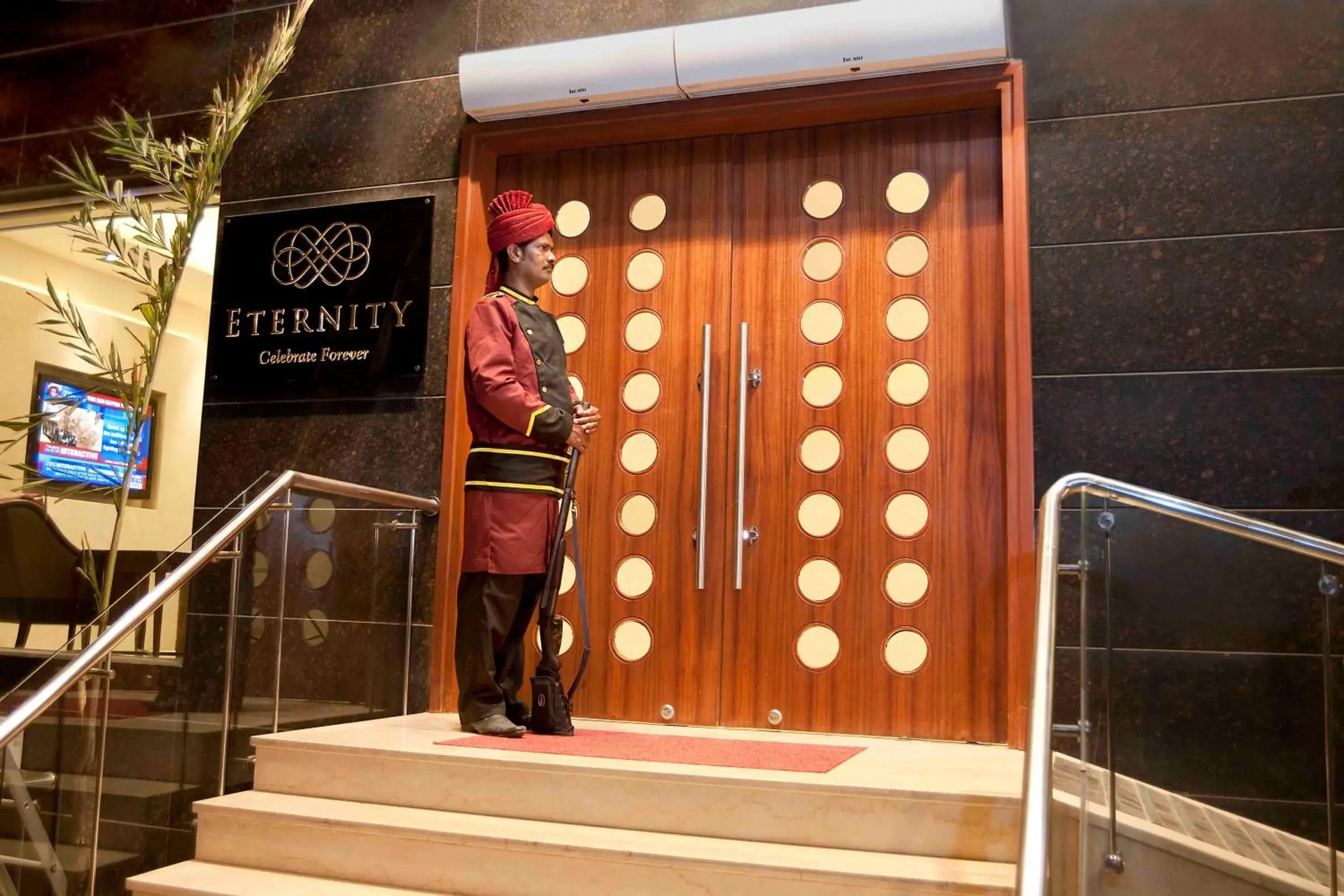 Facade/entrance in Hotel Eternity