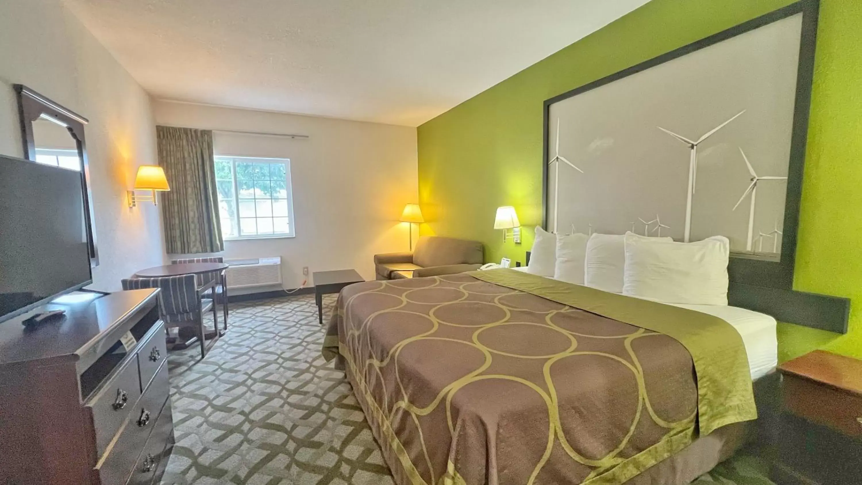 Bed in Super 8 by Wyndham De Soto Bed in Super 8 by Wyndham De Soto