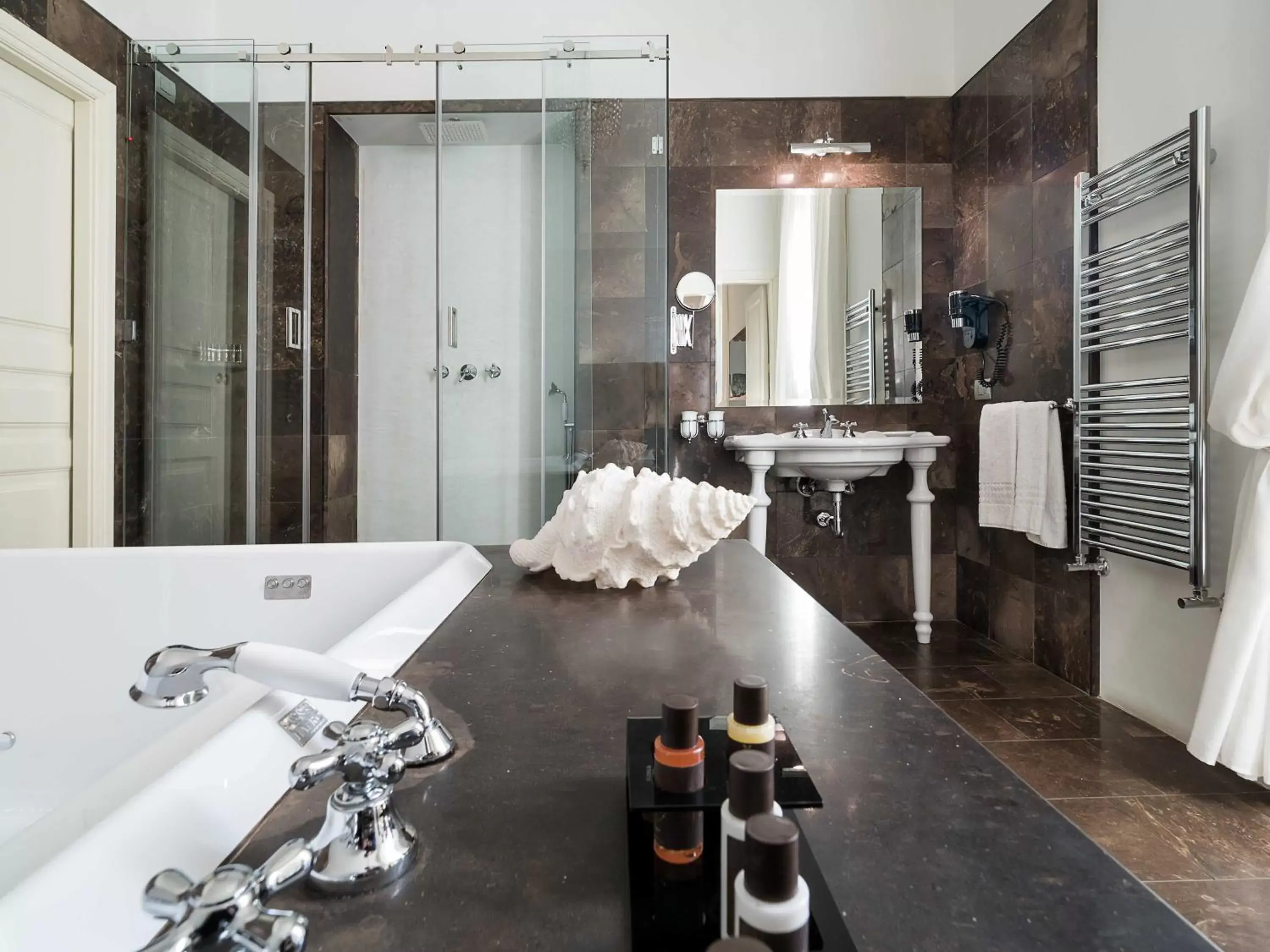 Bathroom in Gagliardi Boutique Hotel