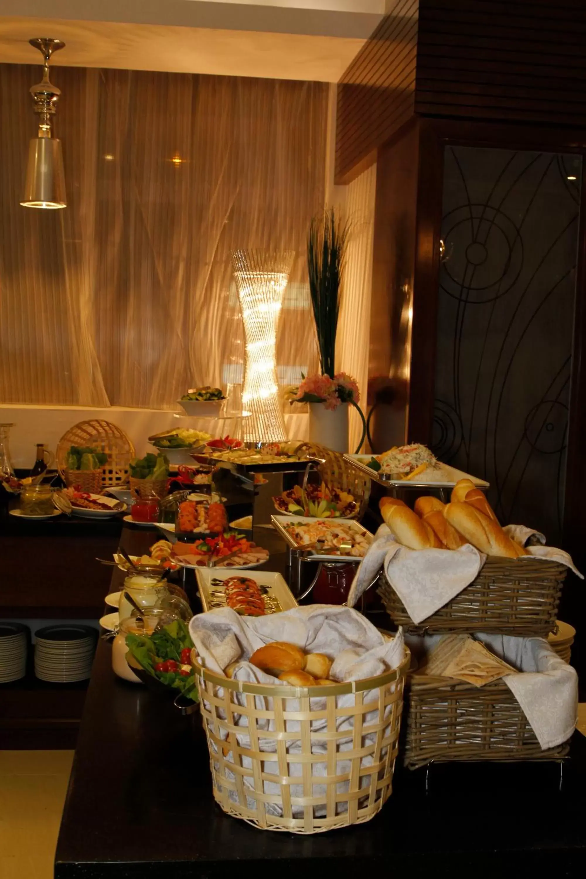 Lunch, Food in Swiss International Royal Hotel Riyadh