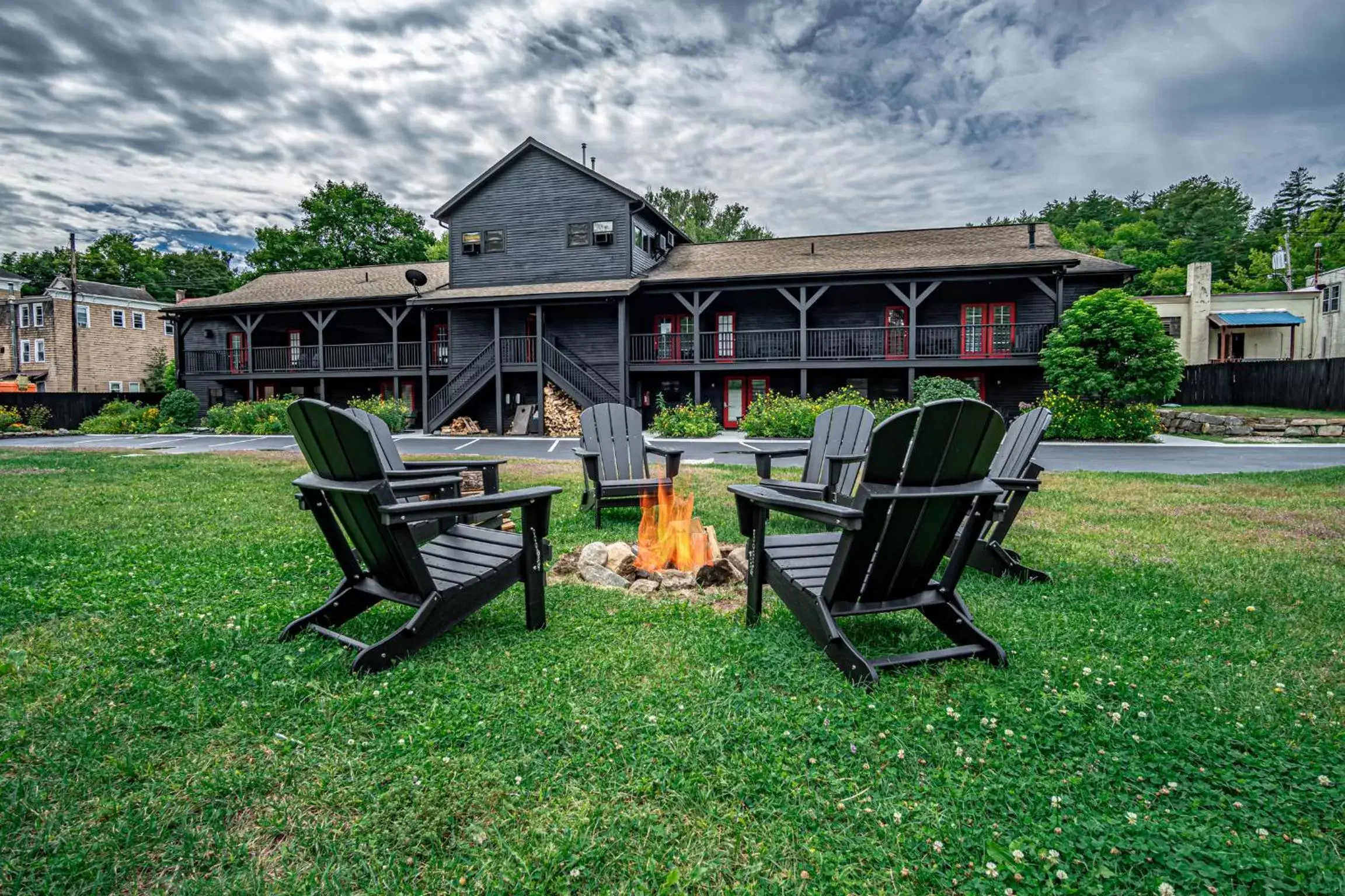 Patio/Outdoor Area in The Alpine Lodge