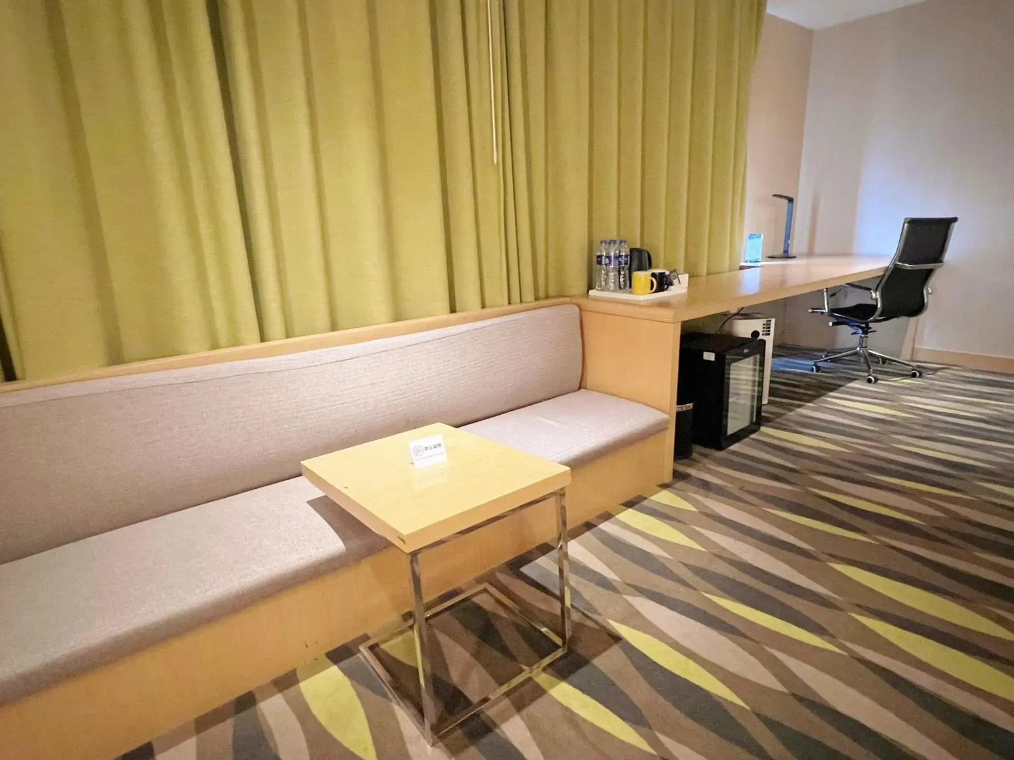 Photo of the whole room, Seating Area in Holiday Inn Express Changzhou Lanling, an IHG Hotel