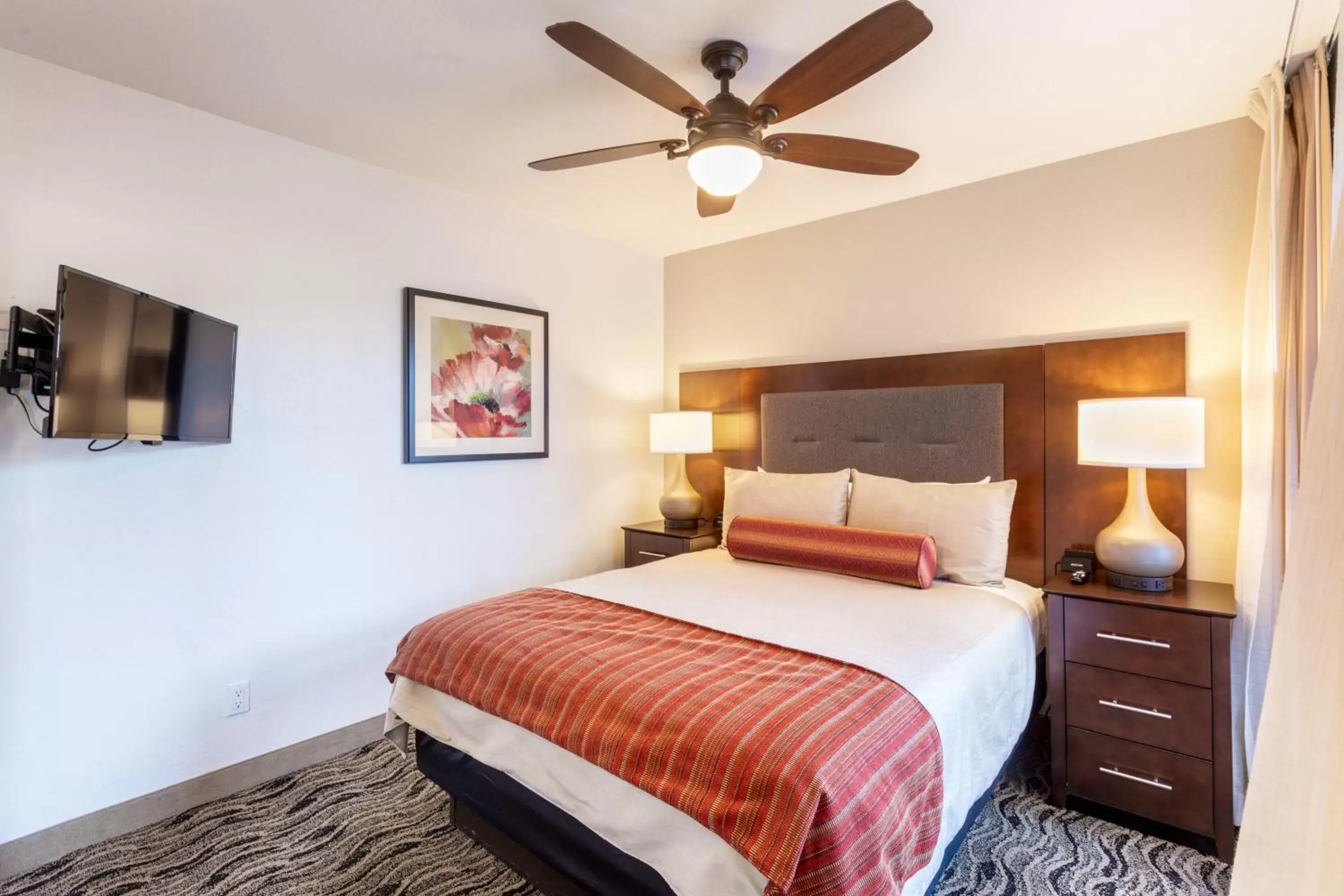 Bedroom, Bed in Scottsdale Camelback Resort