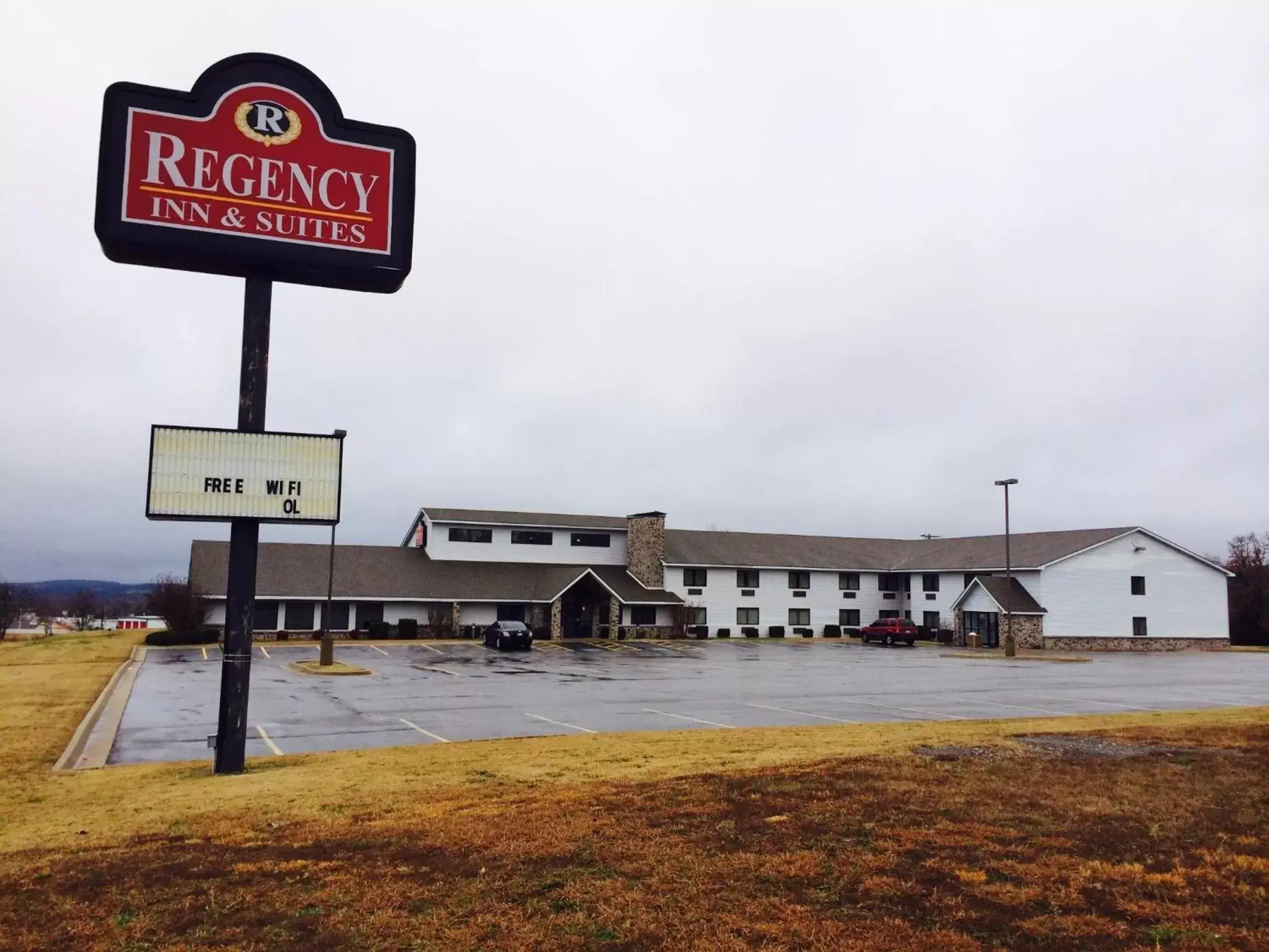 Facade/entrance in Regency Inn and Suites Facade/entrance in Regency Inn and Suites