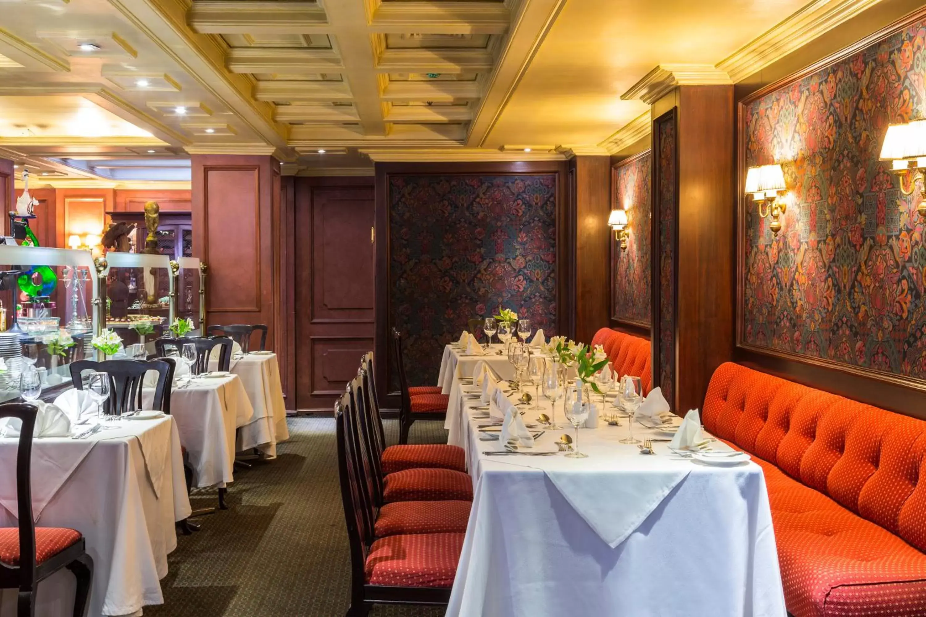 Restaurant/places to eat in Park Plaza Santiago Restaurant/places to eat in Park Plaza Santiago