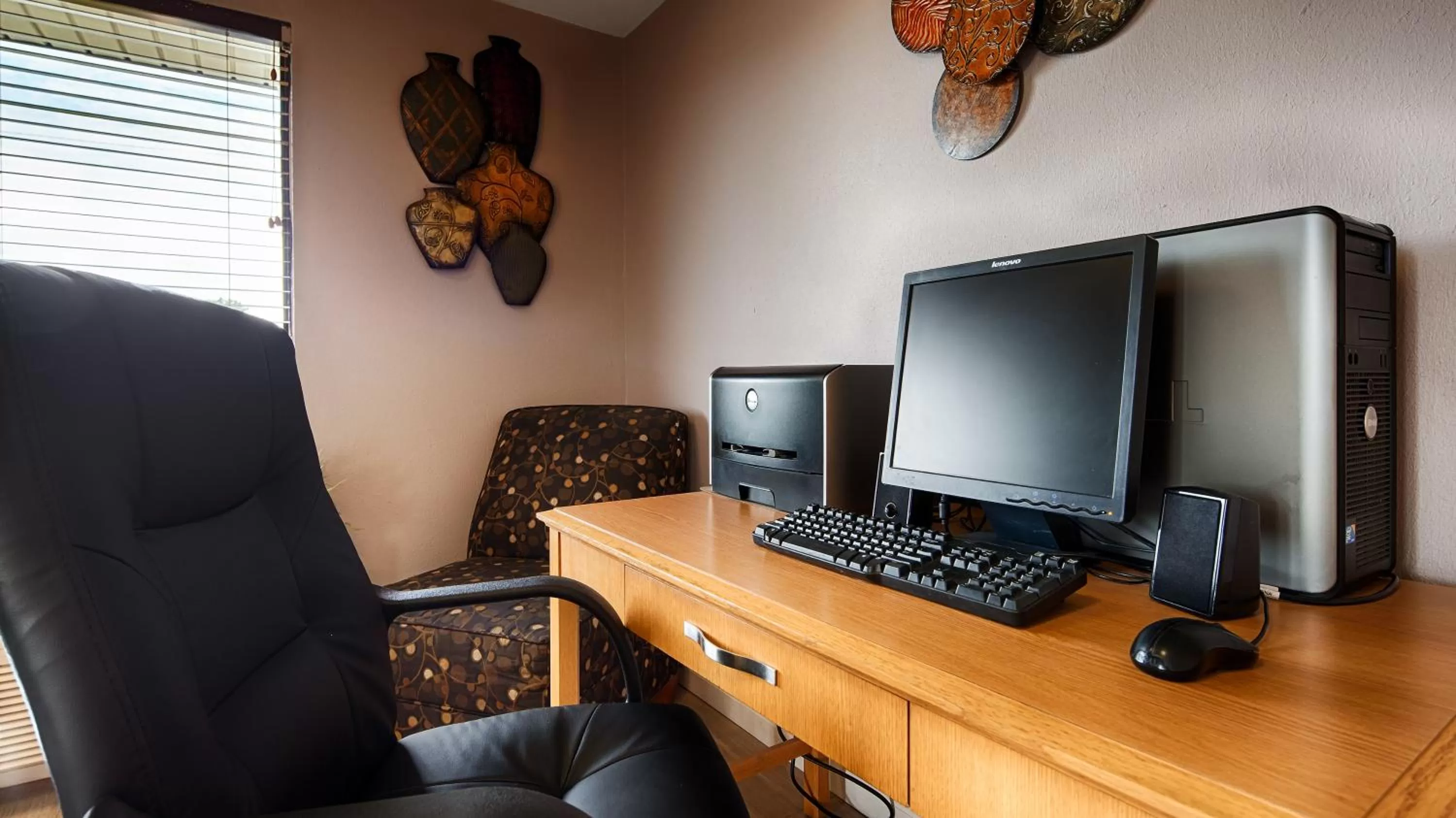 Business facilities in Super 8 by Wyndham McGehee