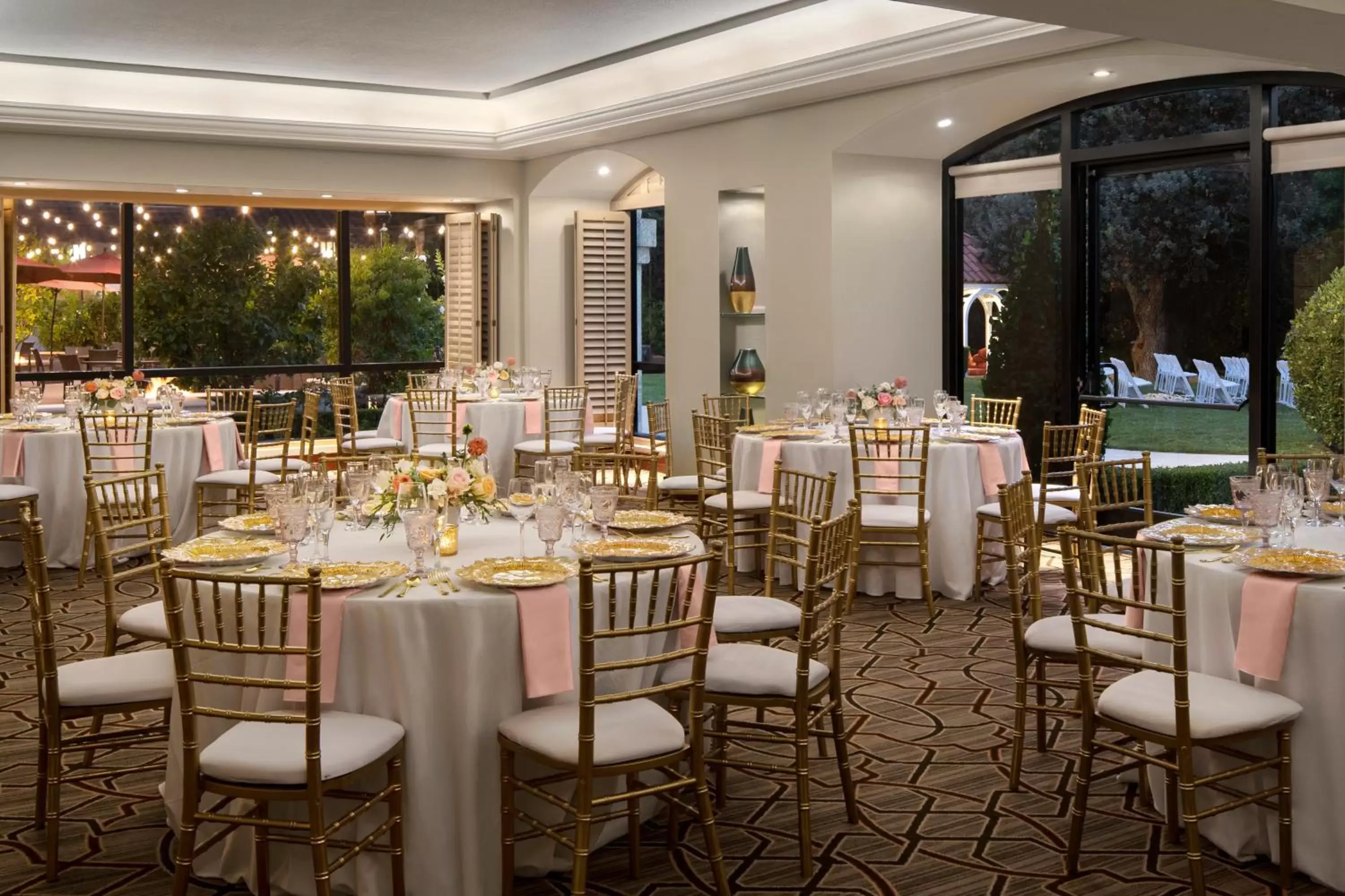 Banquet/Function facilities, Restaurant/Places to Eat in Hyatt Regency Westlake
