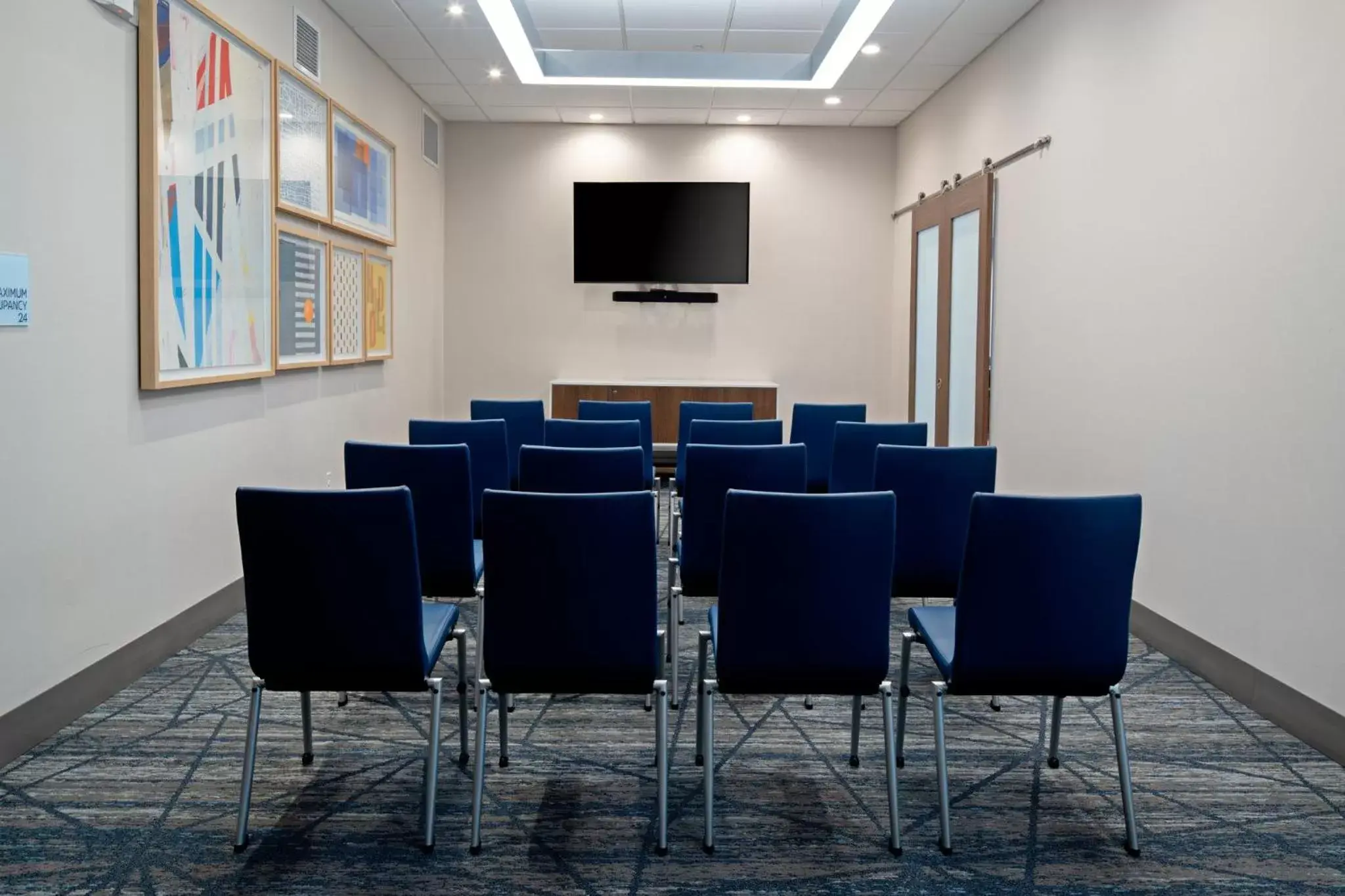 Meeting/conference room in Holiday Inn Express & Suites - Hollister, an IHG Hotel