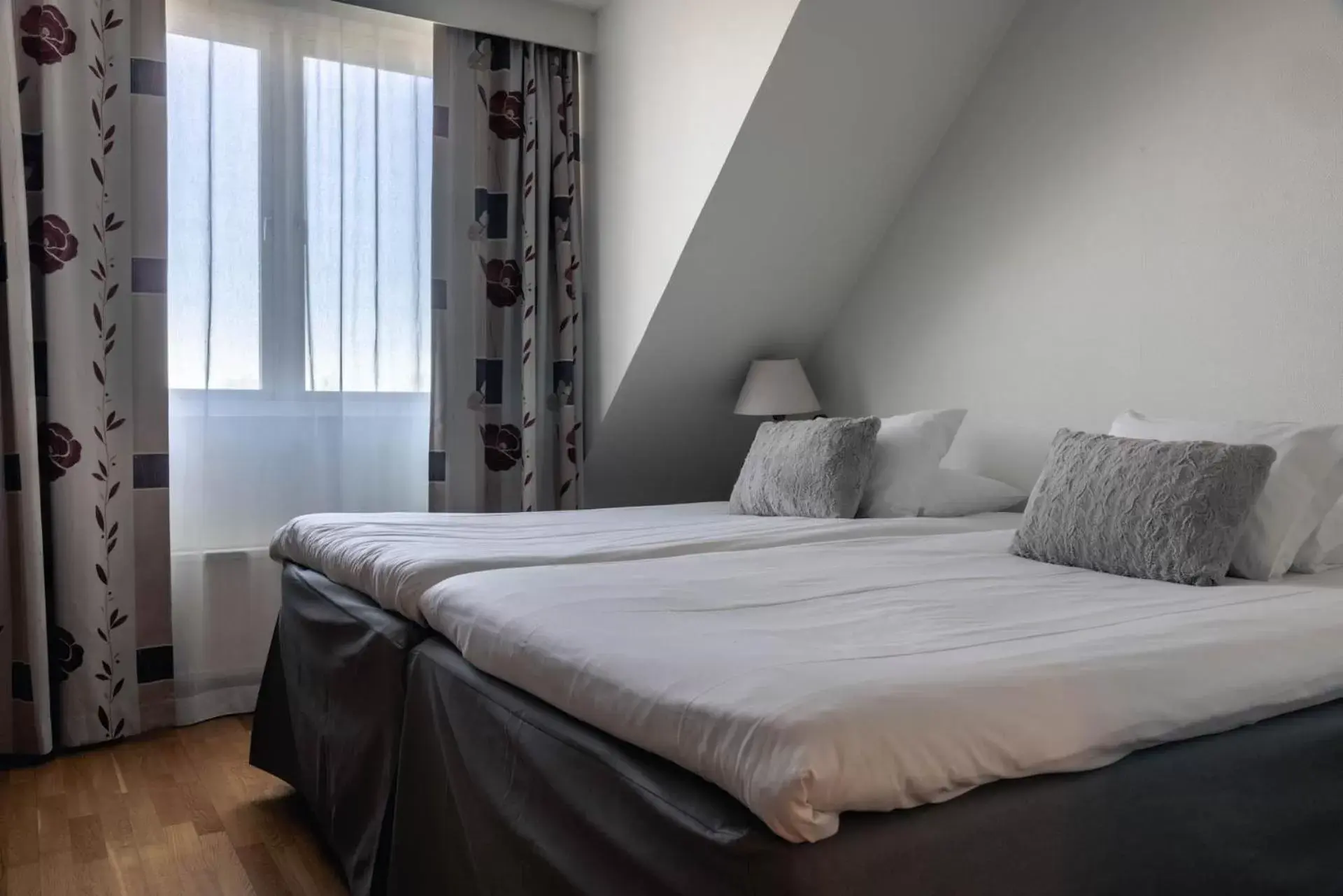 Property building, Bed in Best Western Solhem Hotel