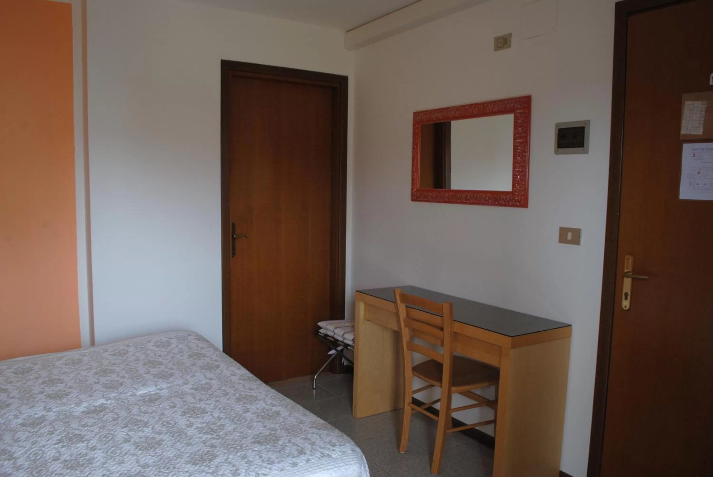 Decorative detail, Bed in Hotel Villa Augusta