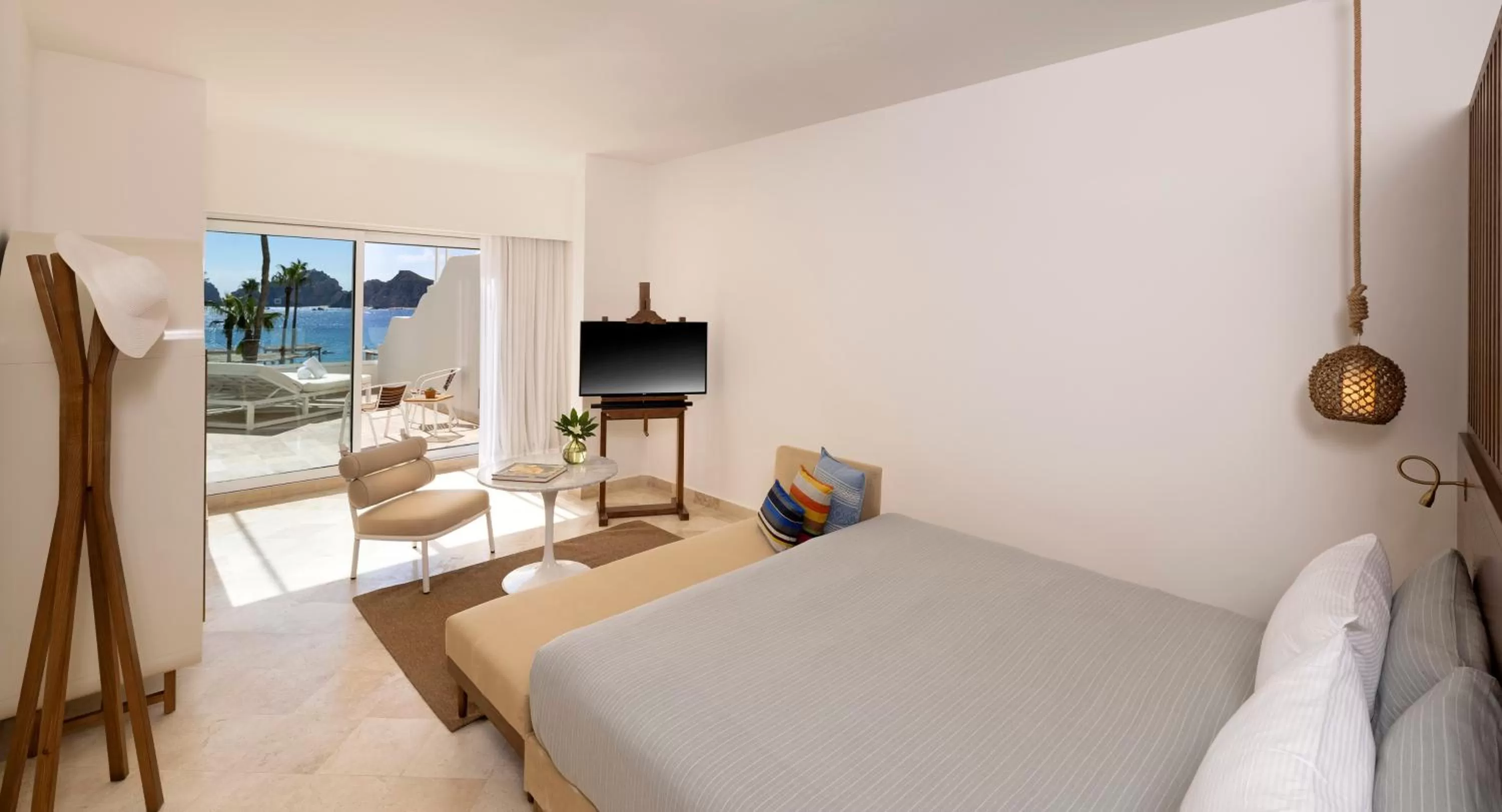 Bedroom, Bed in ME Cabo by Meliá