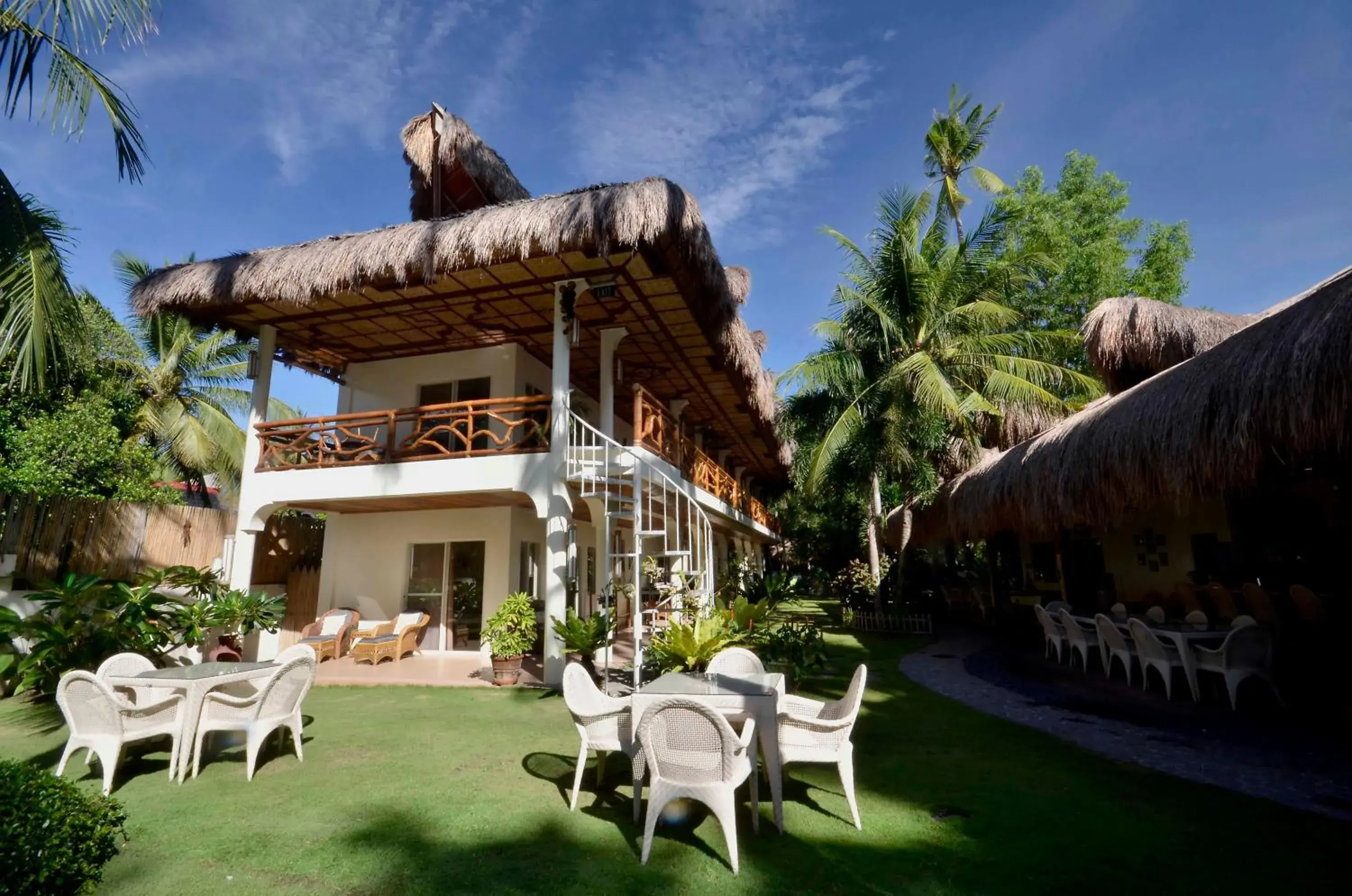 Restaurant/places to eat in Mike's Dauin Dive Resort Restaurant/places to eat in Mike's Dauin Dive Resort