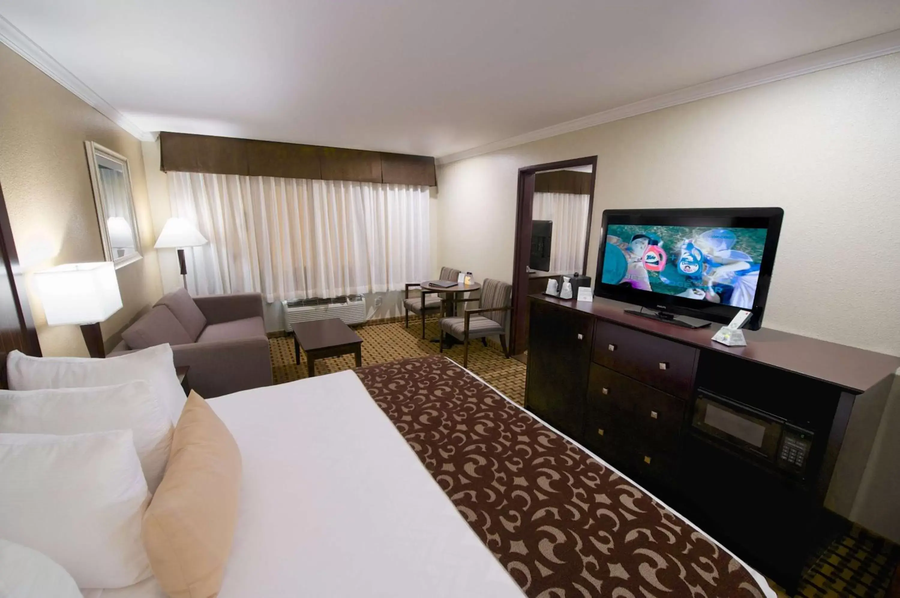Photo of the whole room in Best Western Plus Orchid Hotel & Suites