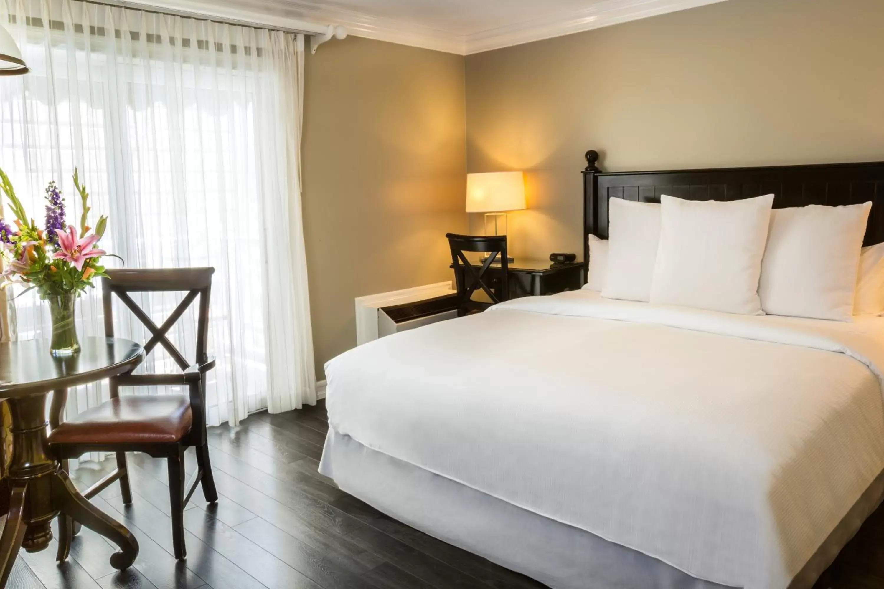 Bed in Hotel Metropole Bed in Hotel Metropole