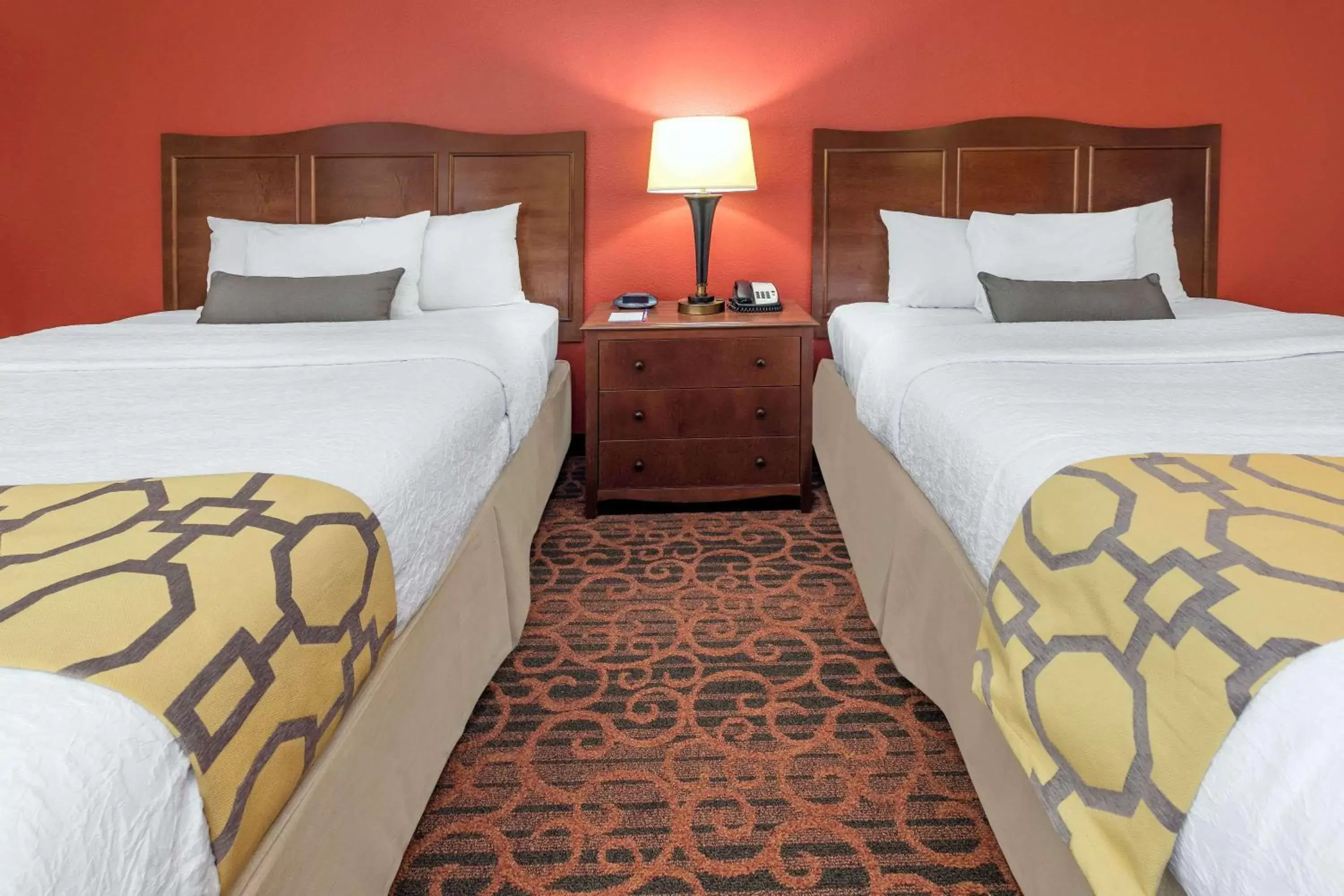 Photo of the whole room, Bed in Baymont by Wyndham Oklahoma City/Quail Springs Photo of the whole room, Bed in Baymont by Wyndham Oklahoma City/Quail Springs