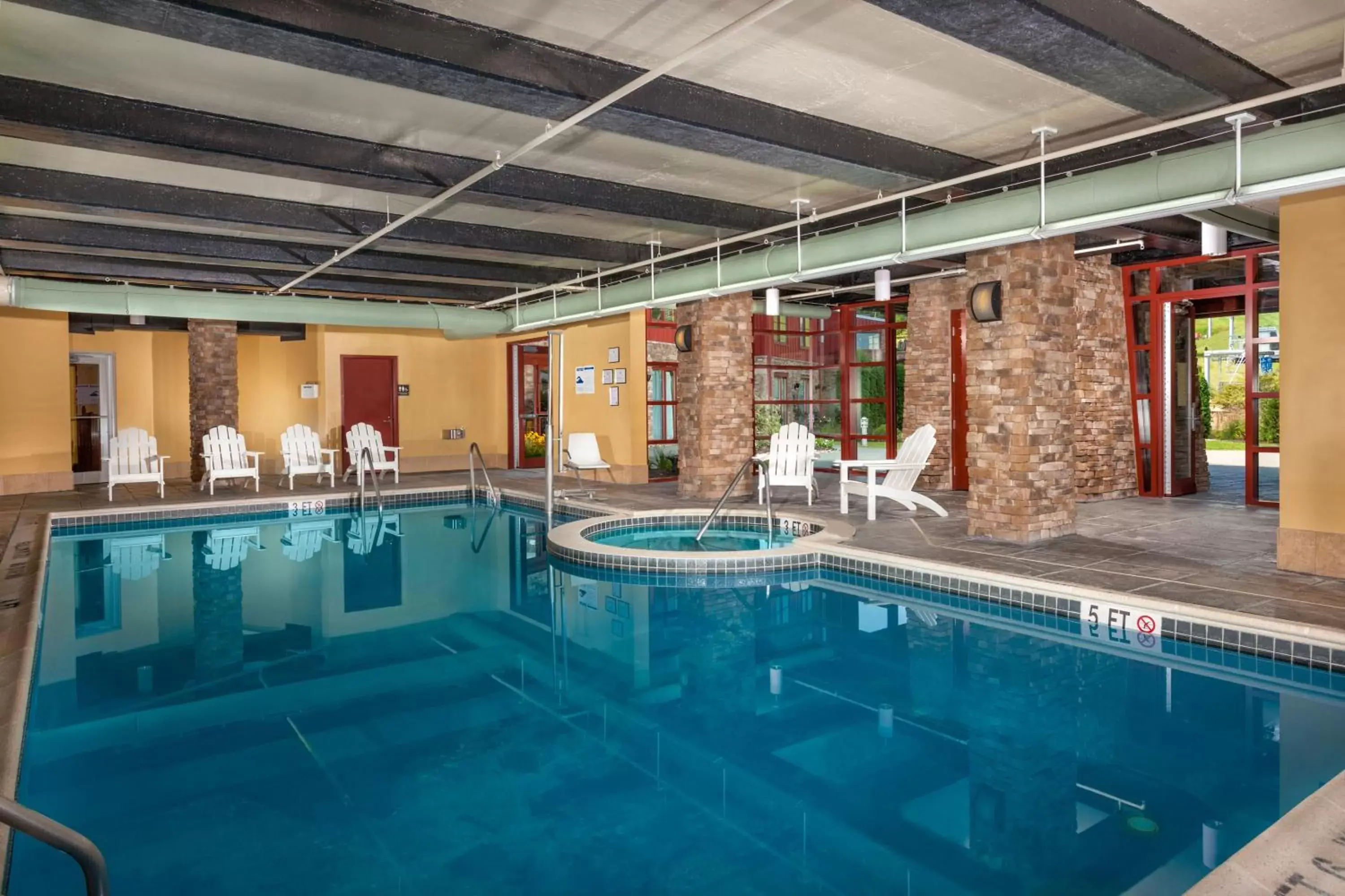 Swimming Pool in Bear Creek Mountain Resort