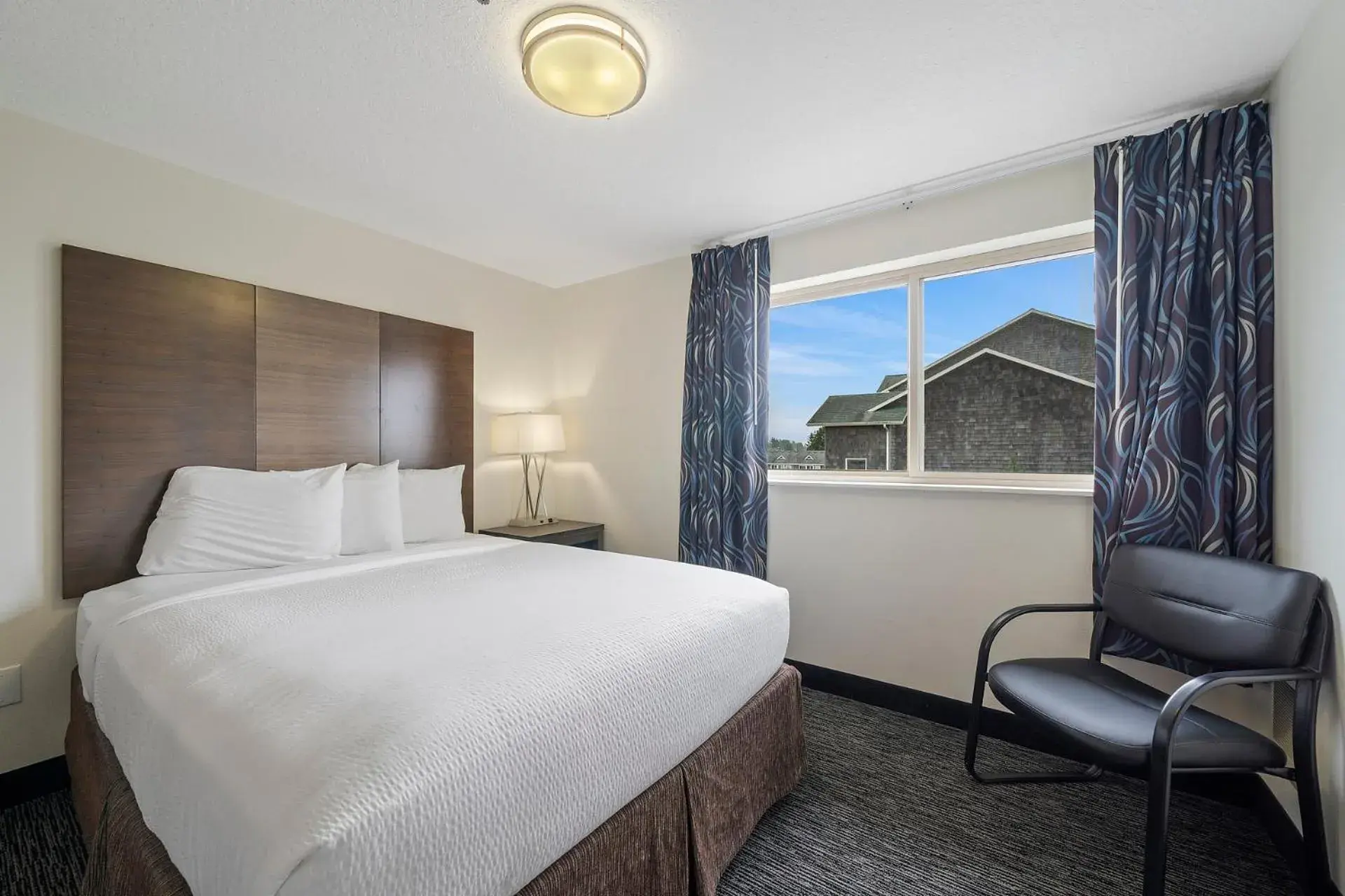 Bed in Oceanview Inn at the Arch Bed in Oceanview Inn at the Arch