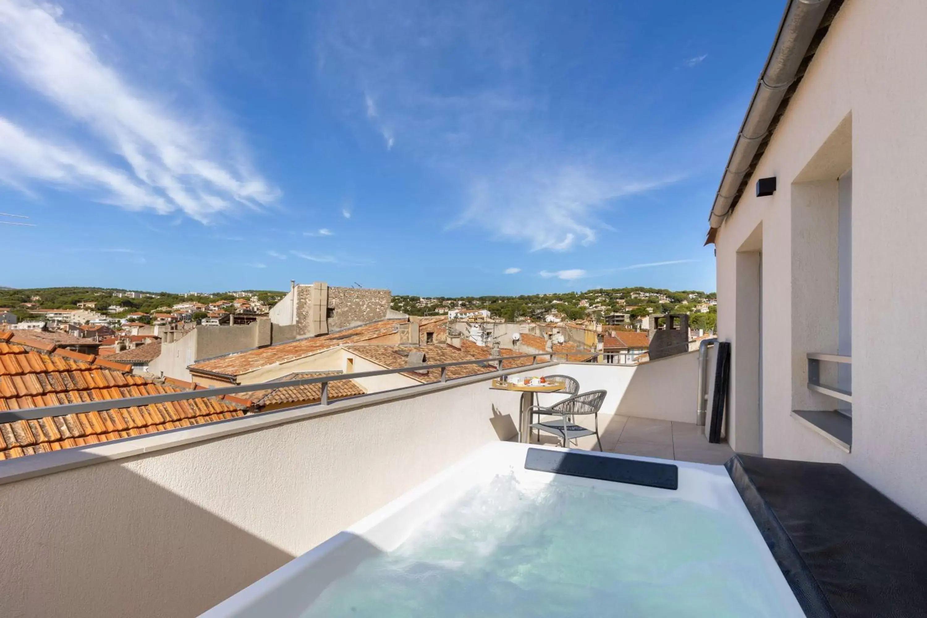 Bedroom in Best Western Hotel & SPA Coeur De Cassis